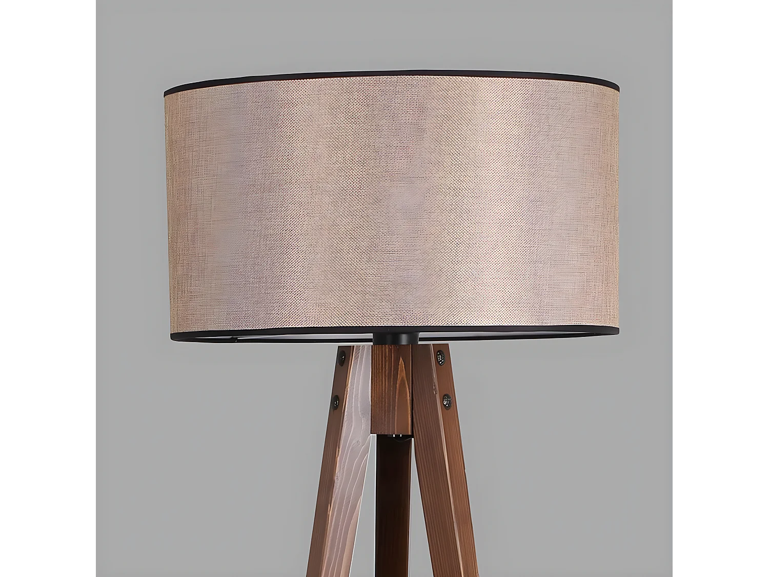 Lampada con treppiede e mensola in legno Grady e paralume in tessuto H153cm 1xE27 - Crema