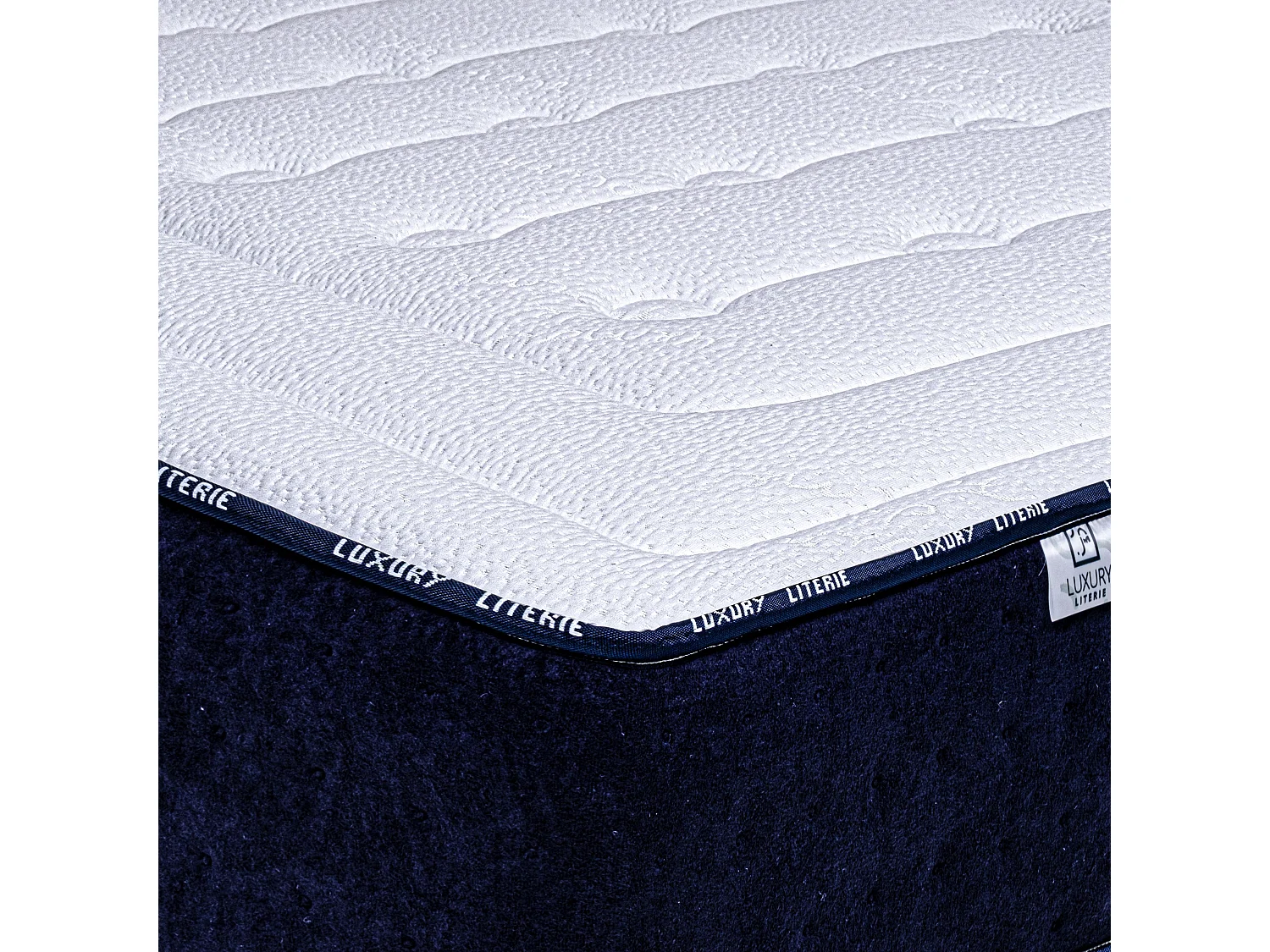Matelas Nuage, 22cm, mi-ferme, mousse haute densité, indépendance du couchage, réversible