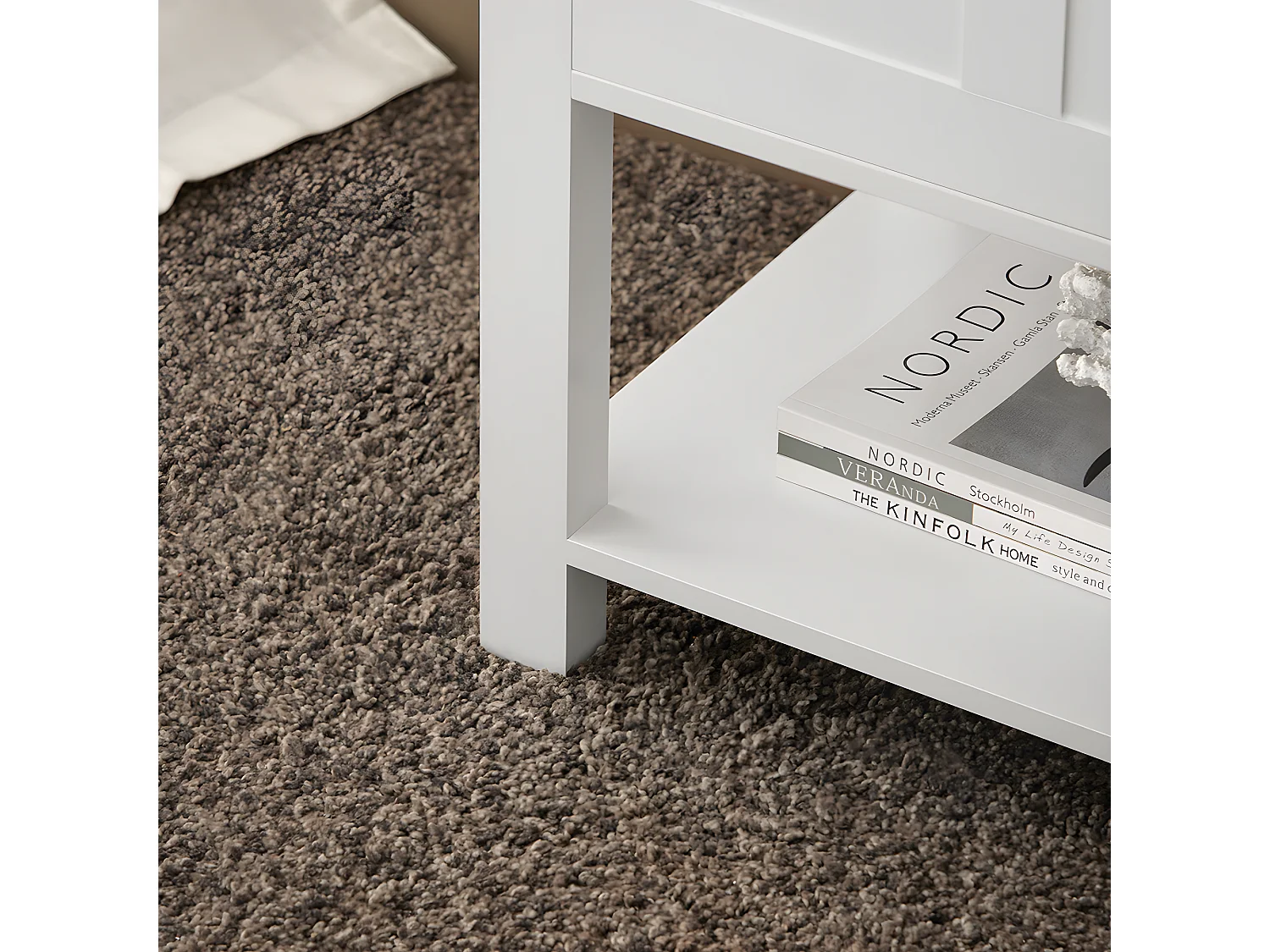 Mesita de Noche con 1 Puerta y 1 Estante Mesa Auxiliar Mesita para Salón Comedor Dormitorio 45 x 35 x 60 cm Blanco FBT113-W SoBuy ES