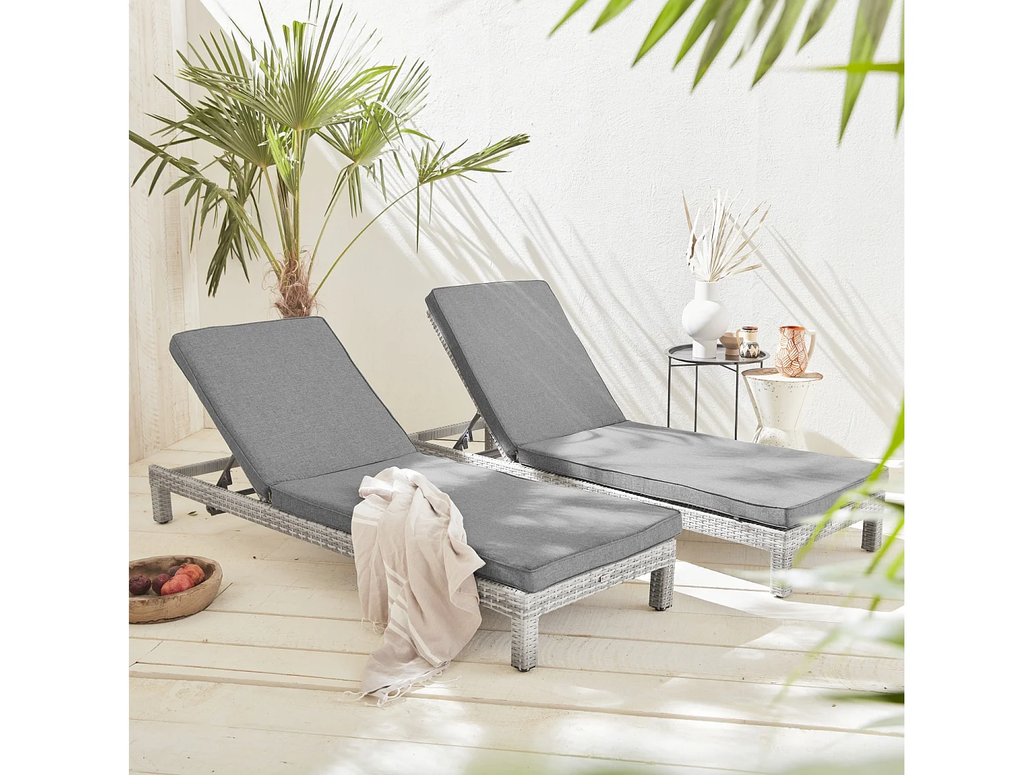 Tumbona multiposición de resina tejida, set de 2 varios tonos de