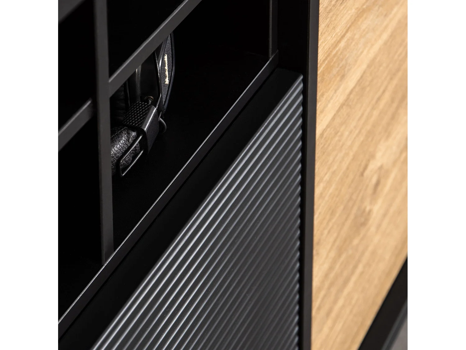 Kommode Kreuzeinlage - schwarz / Eiche natur - LOFTY