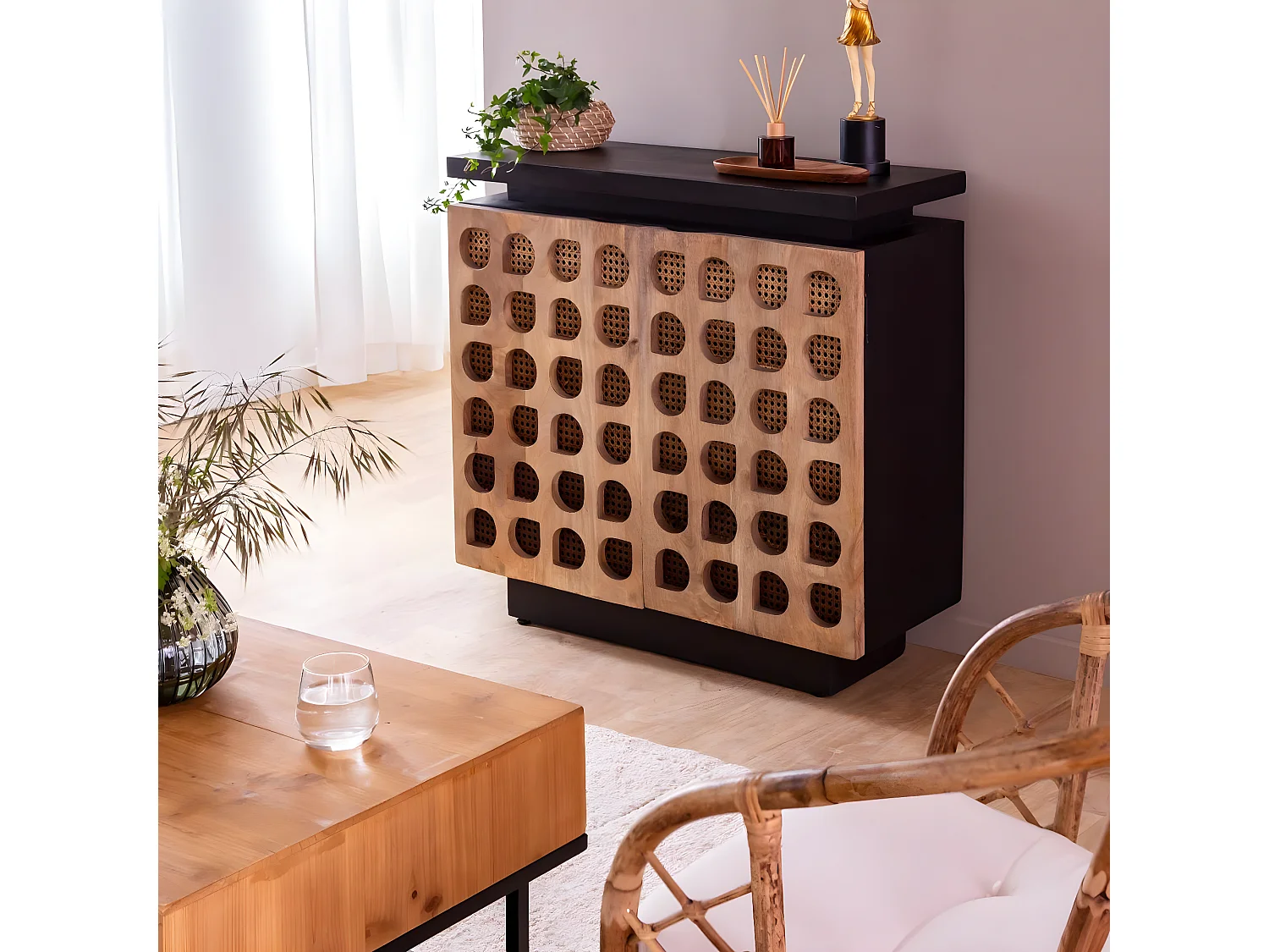 Buffet sculpté en bois de manguier Camélia