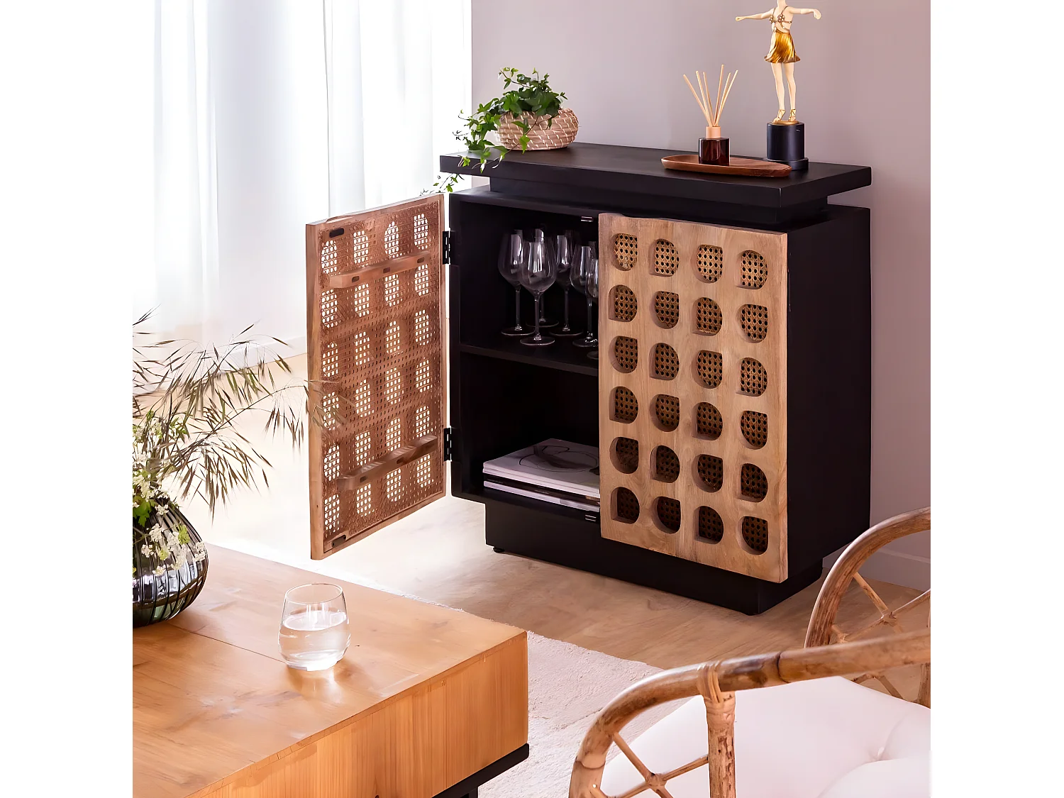 Buffet sculpté en bois de manguier Camélia