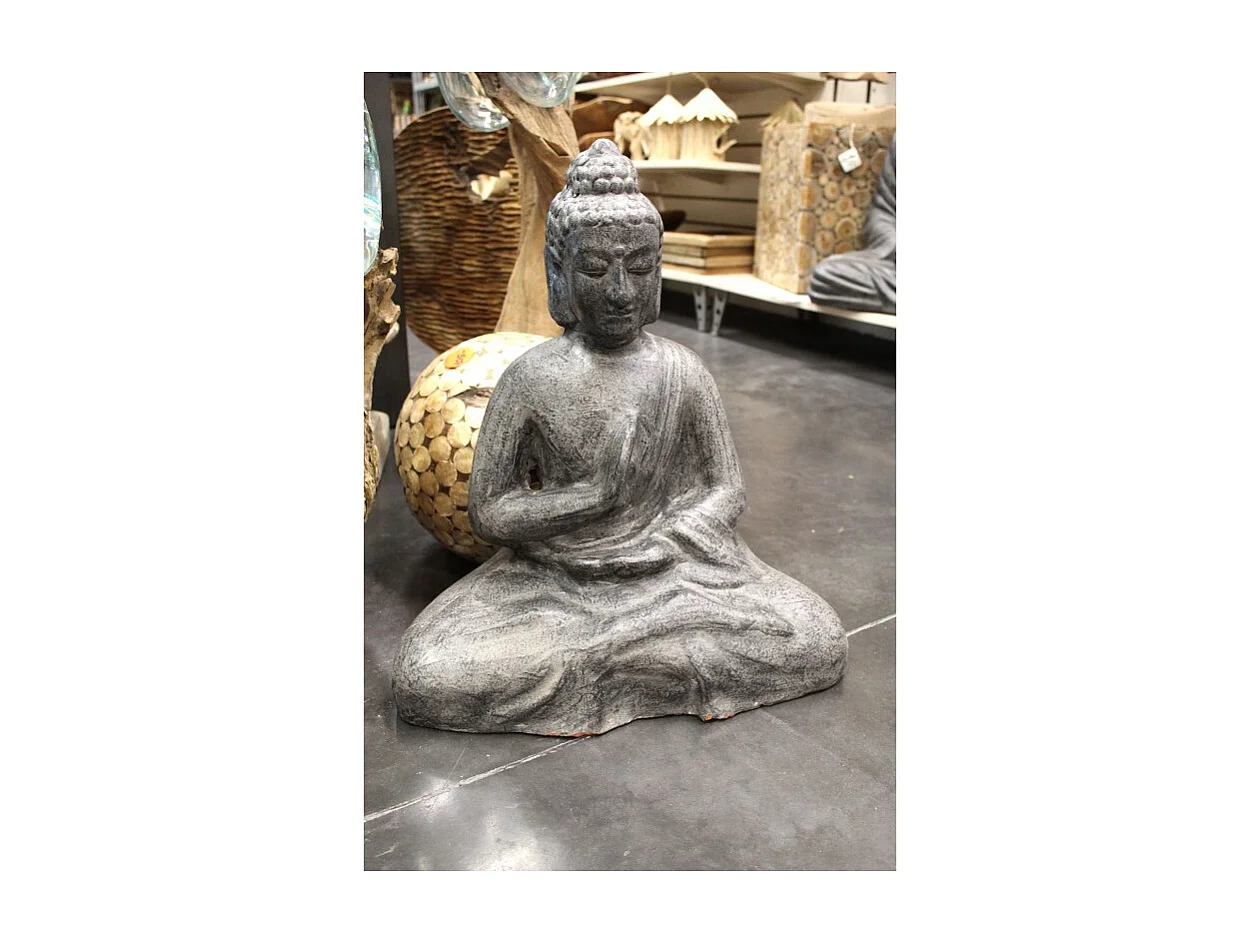 Décoration Bouddha assis gris en terre cuite H. 52 cm - NIRVANA