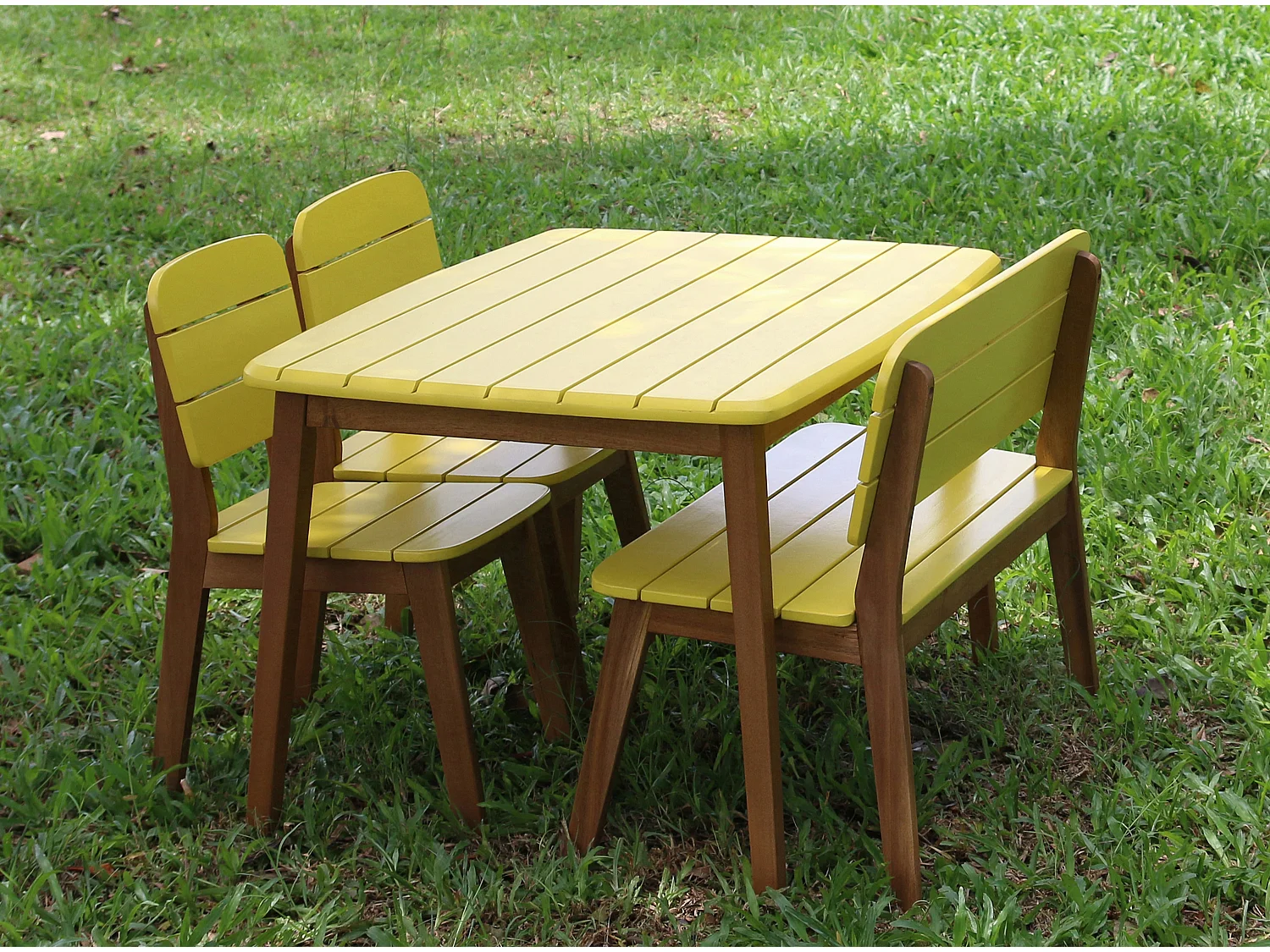 Mesa de jardim para criança em acácia amarelo - GOZO
