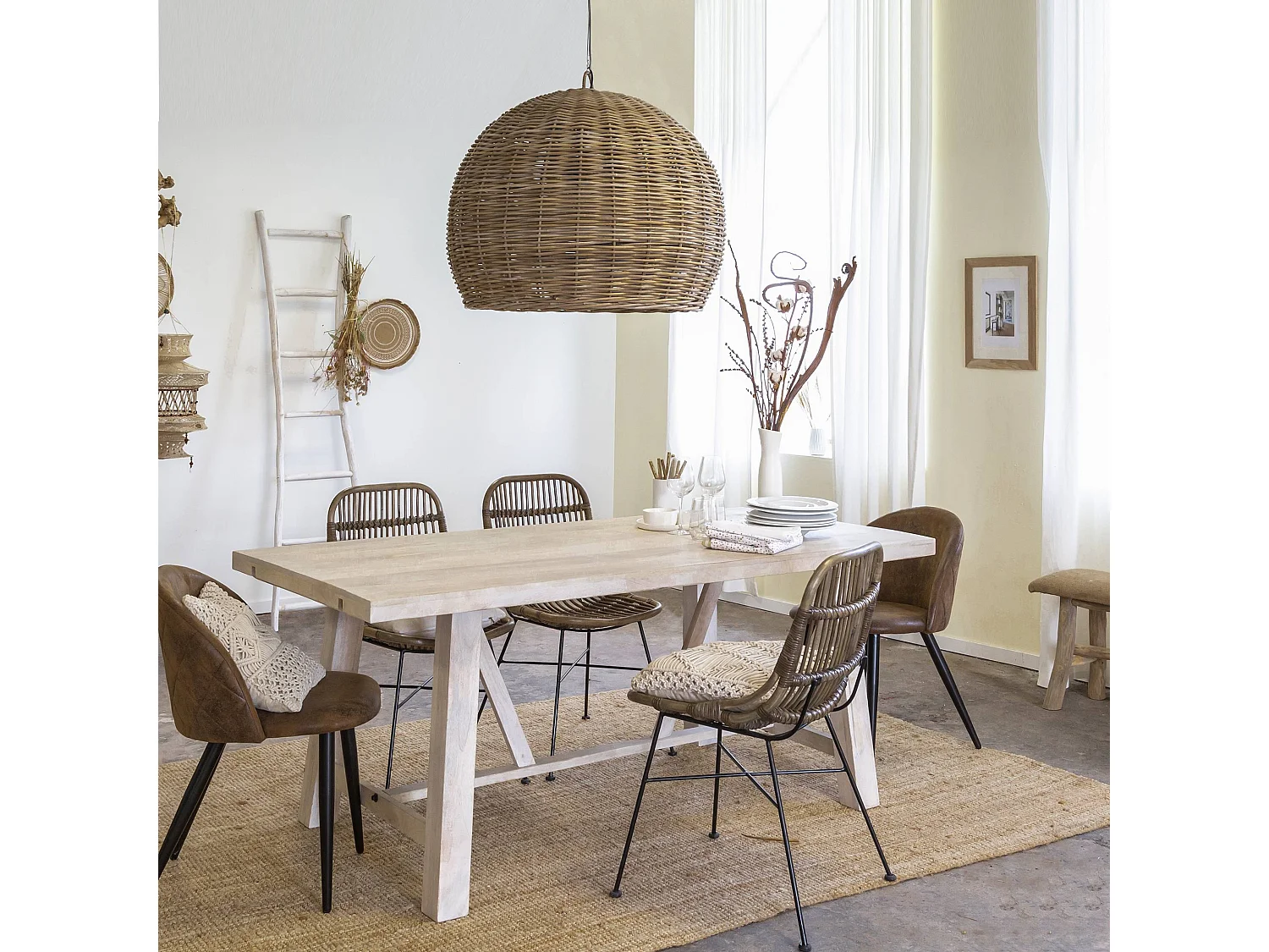 Table à manger avec allonges en bois de manguier blanchi Terra