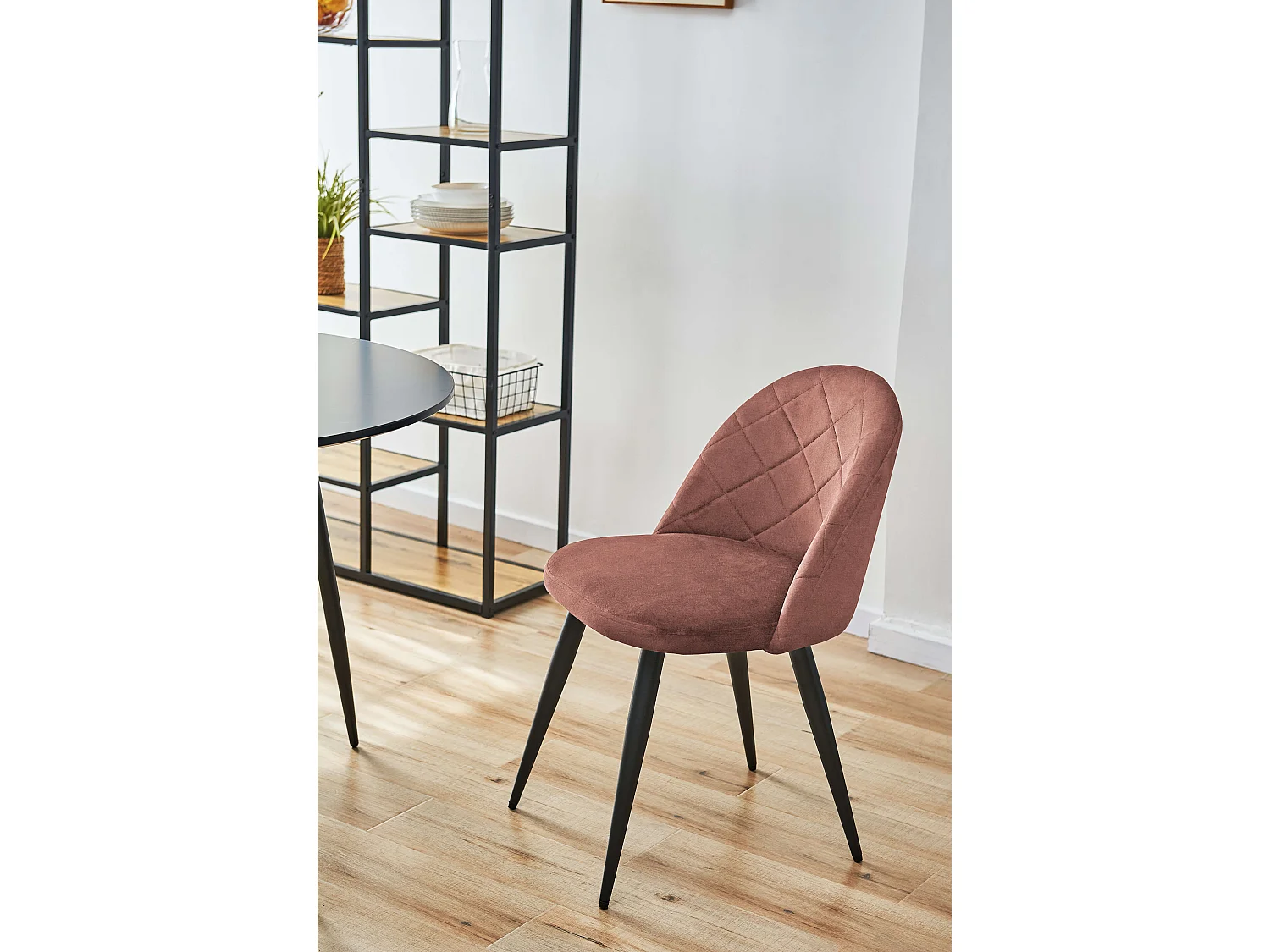 Lot de 4 chaises matelassées de salle à manger en velours AKORD SJ.077 Rose