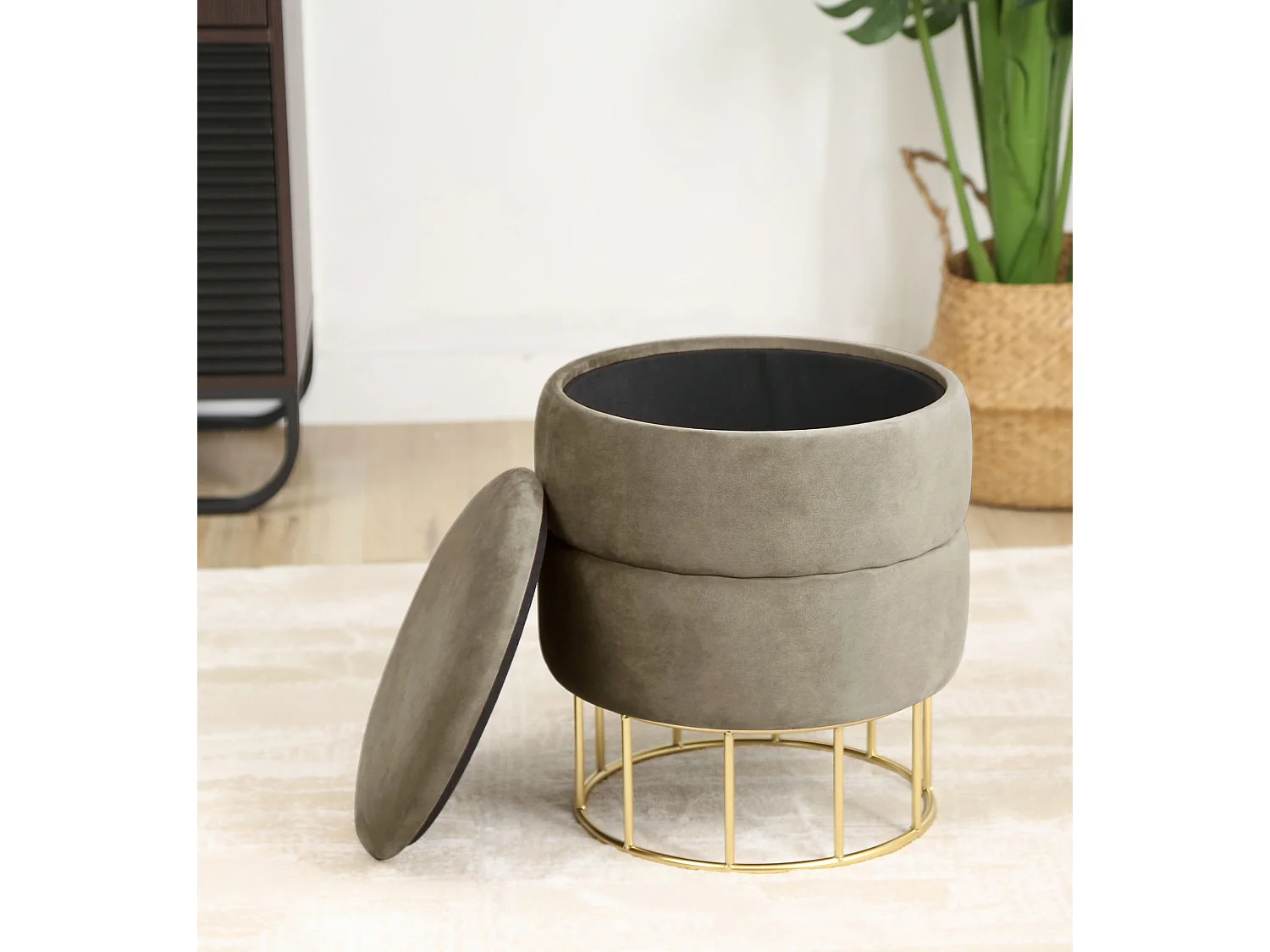 Pouf de Rangement avec Couvercle matelassé AKORD ELZA velour colour Beige hauteur 42 cm