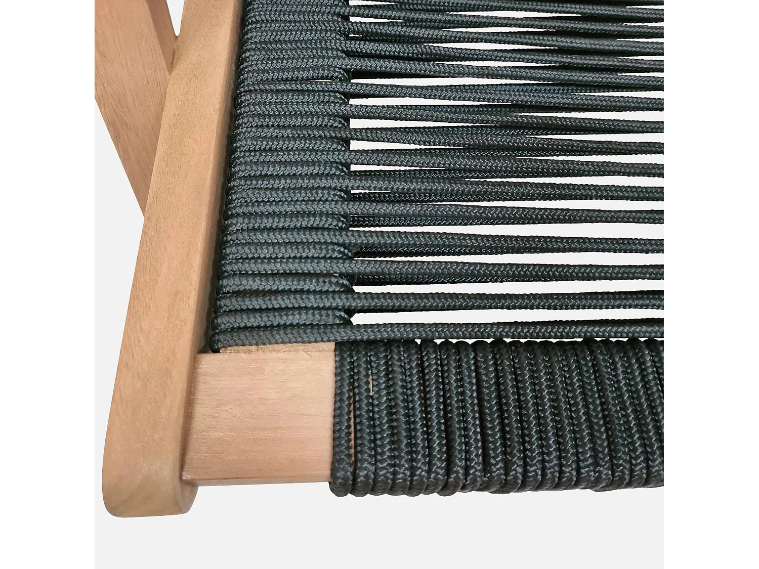 Fauteuil relax – CUZCO – Eucalyptus. Corde noir. avec repose-pieds