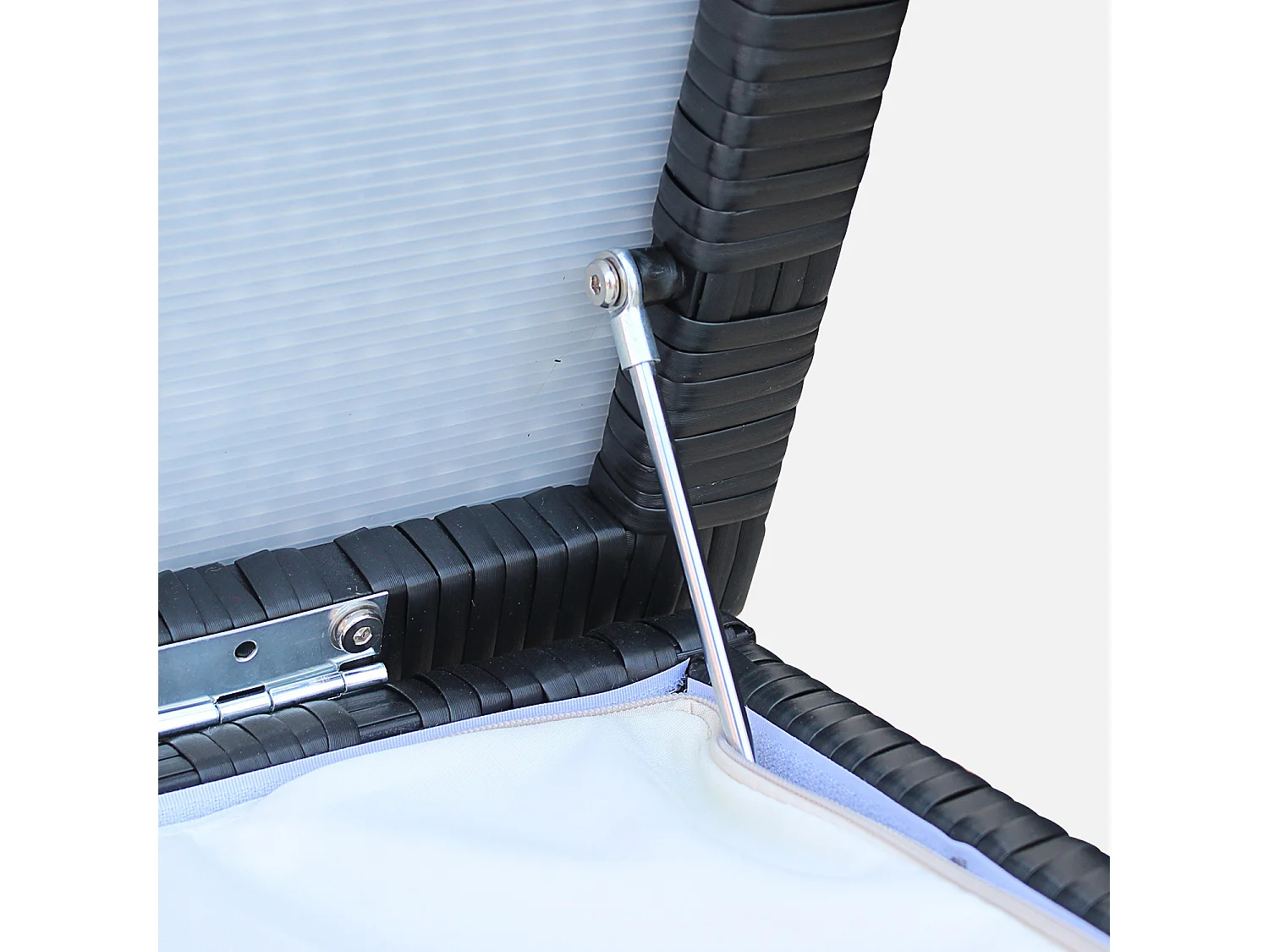 Coffre de jardin en résine tressée - Cassapanca Noir - 790L. vérins. roulettes. poignée et housse intérieure écrue. rangement coussins 162x82cm