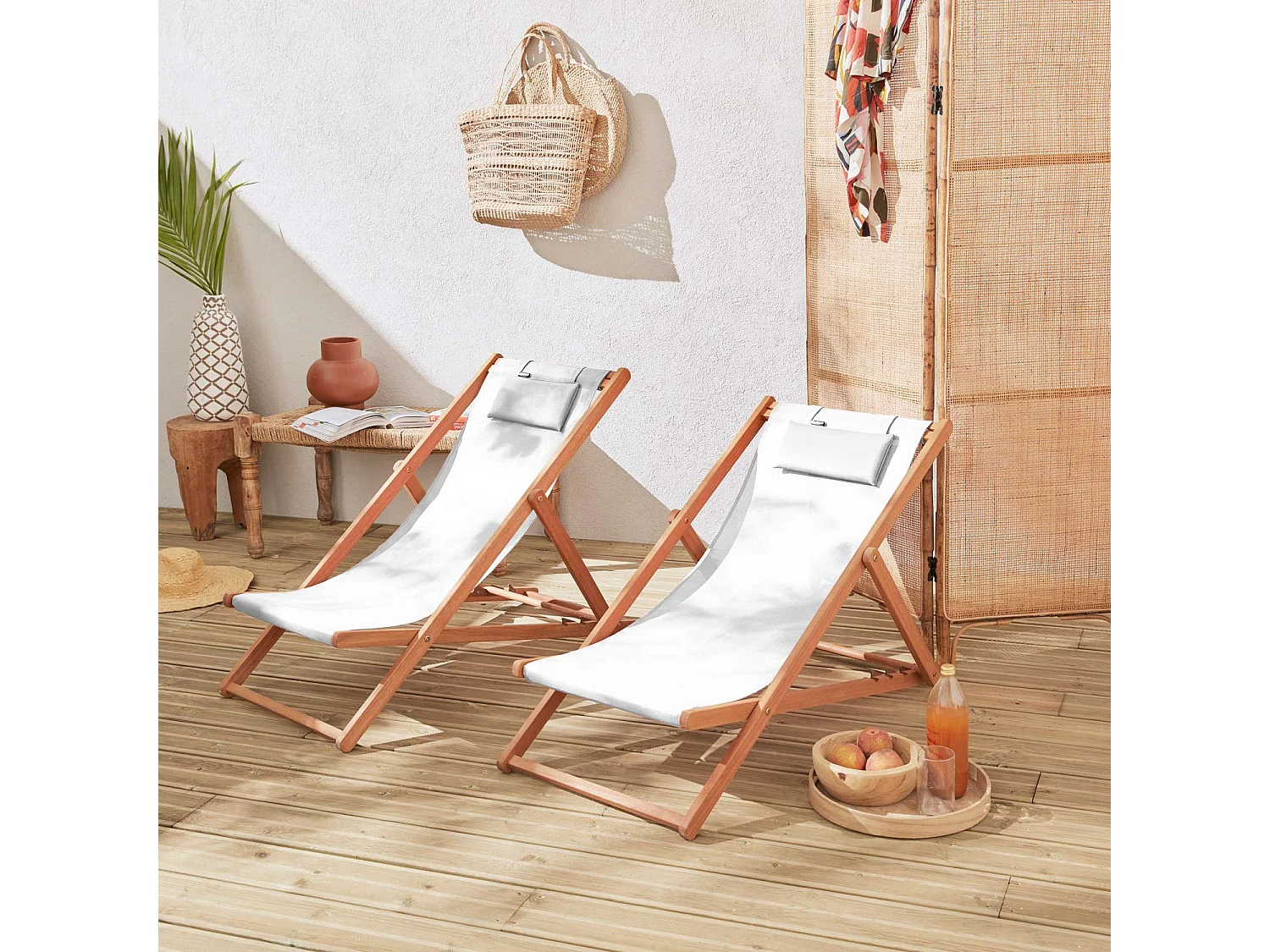 Chiliennes bois - Creus - 2 transats en bois d'Eucalyptus huilé avec coussin repose-tête blanc