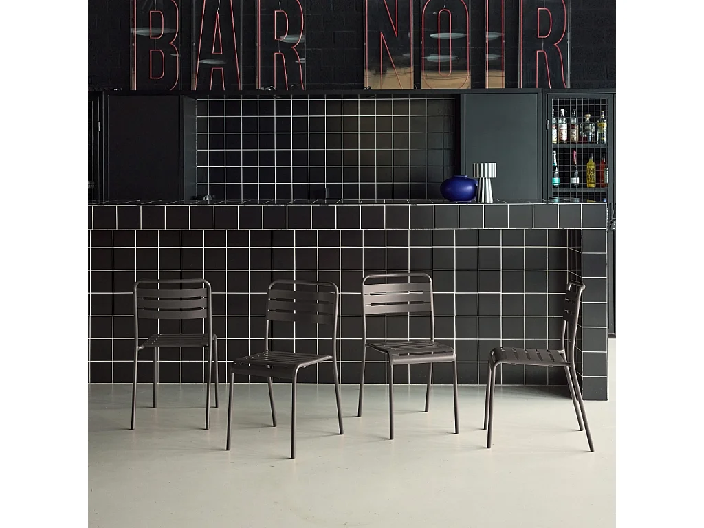 Lot de 4 chaises de jardin acier. 4 places. anthracite. Amelia. L44 x P52 x H79cm