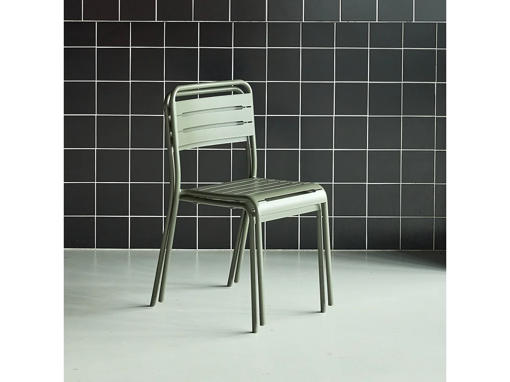 Lot de 2 chaises de jardin acier. 2 places. savane. Amelia. L44 x P52 x H79cm