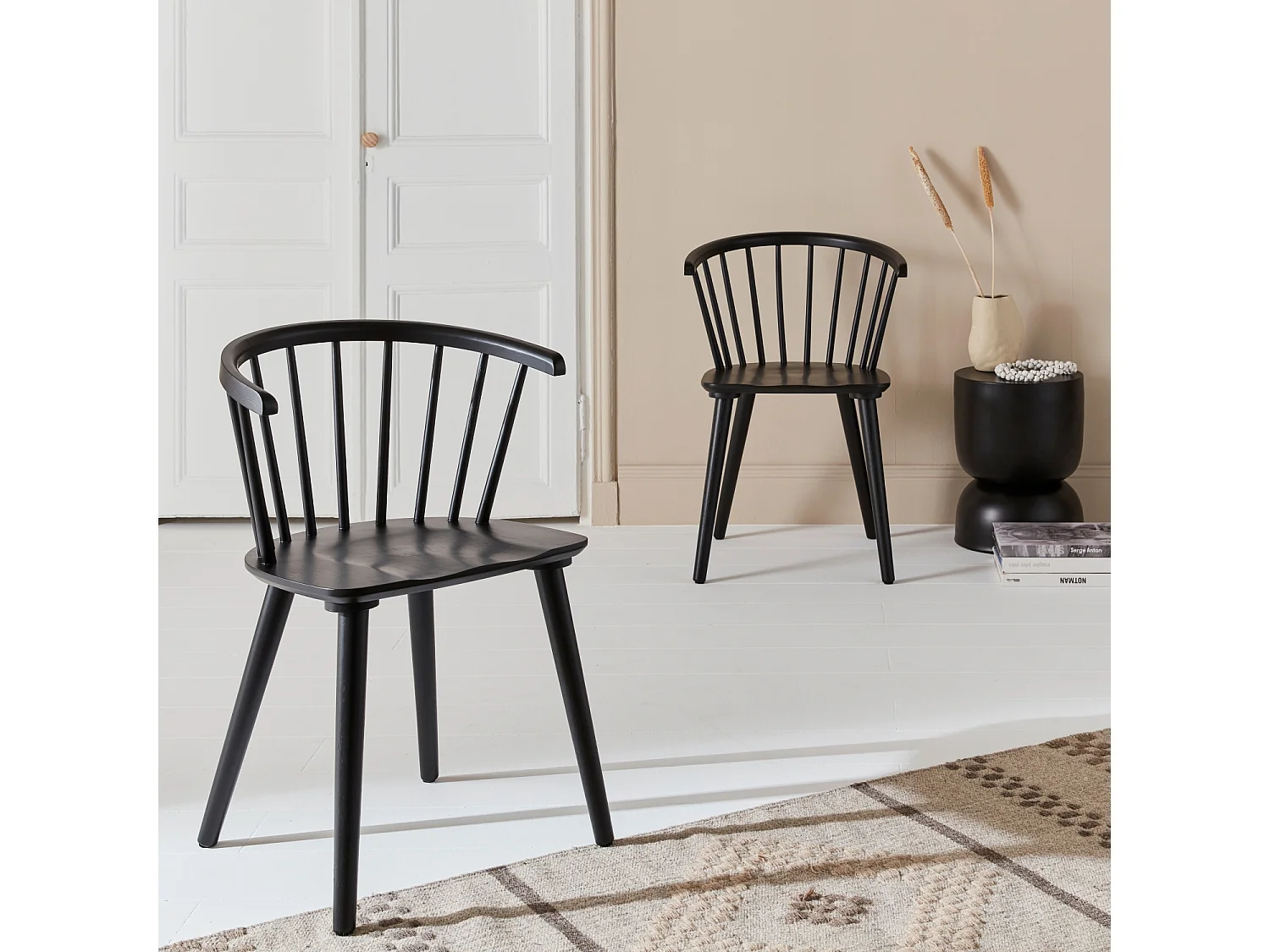 Silla de bar de madera y contrachapado, set de 2 negro