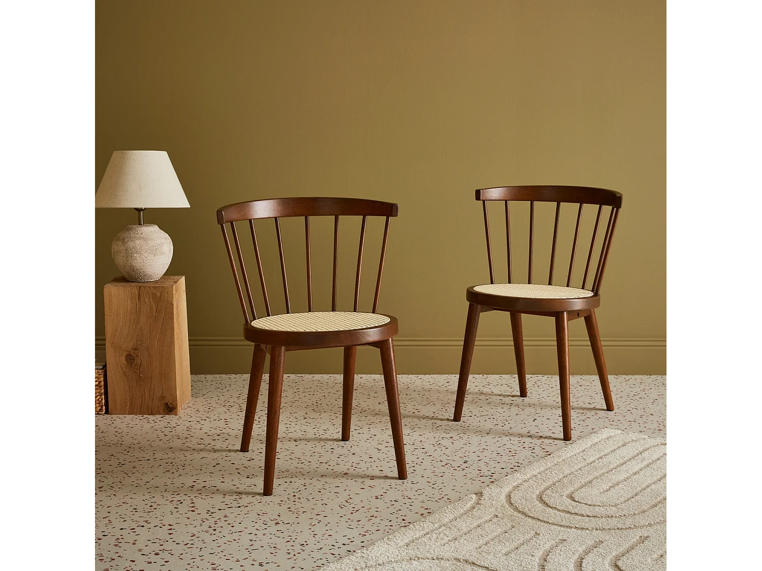 Silla de madera y caña, set de 2 madera oscura