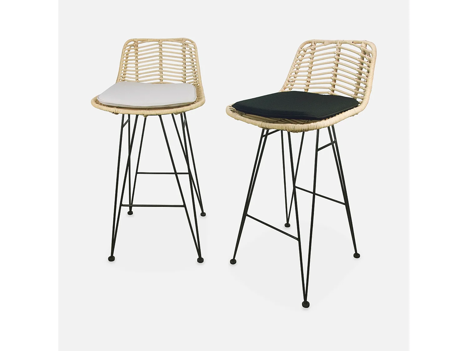 Set di 2 sgabelli da bar in metallo e rattan, 67cm, nero