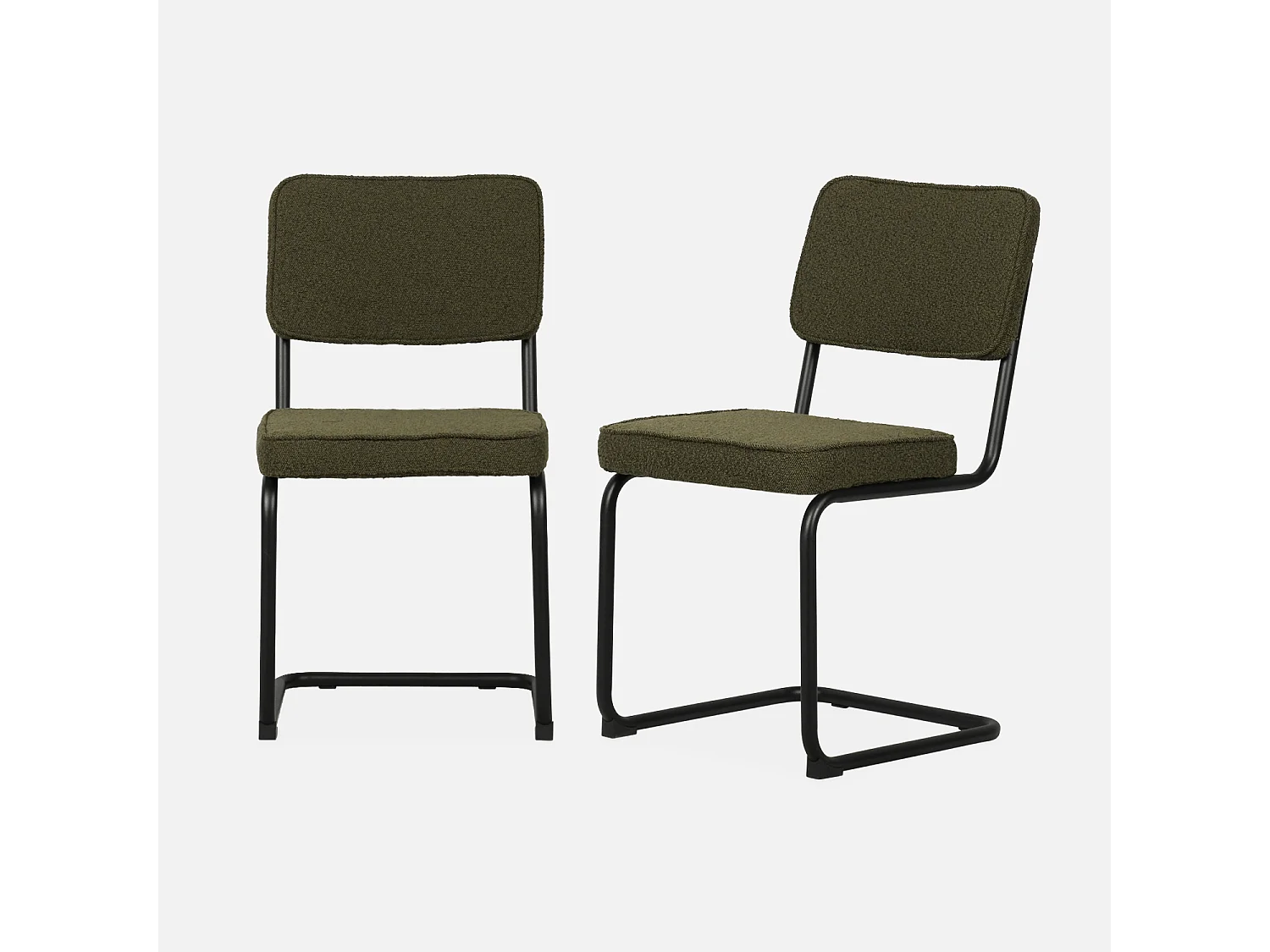 Lot de 2 chaises cantilever bouclette texturée verte. Maja. L46 x P54.5x H84.5cm