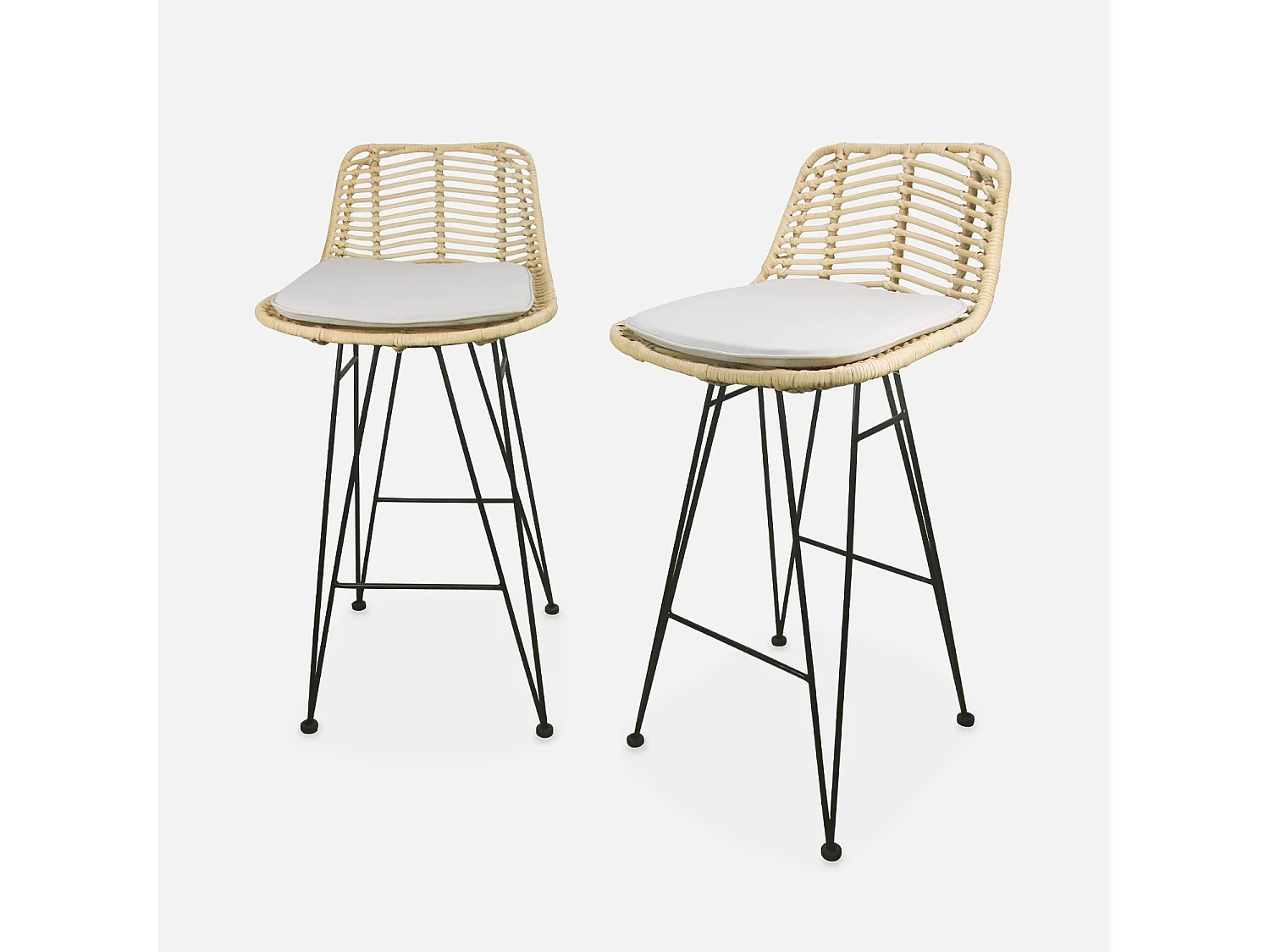 Taburete de bar de metal y ratán, set de 2 beige
