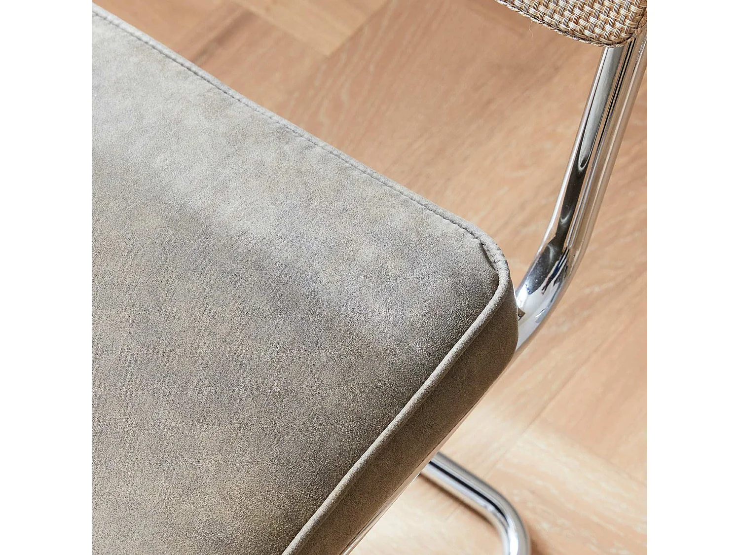 Set di 2 sedie a sbalzo, tessuto e rattan, beige