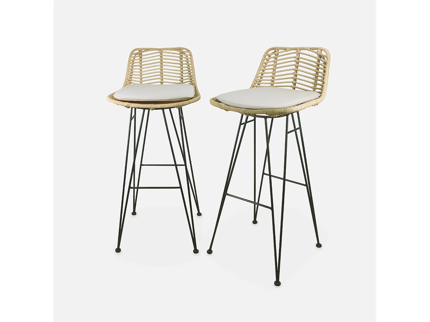 Taburete de bar de metal y ratán, set de 2 beige