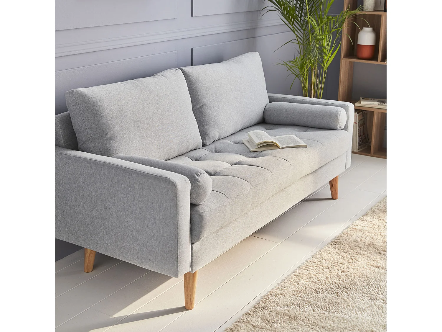 Sofá estilo escandinavo en tela lisa, 3 plazas gris claro