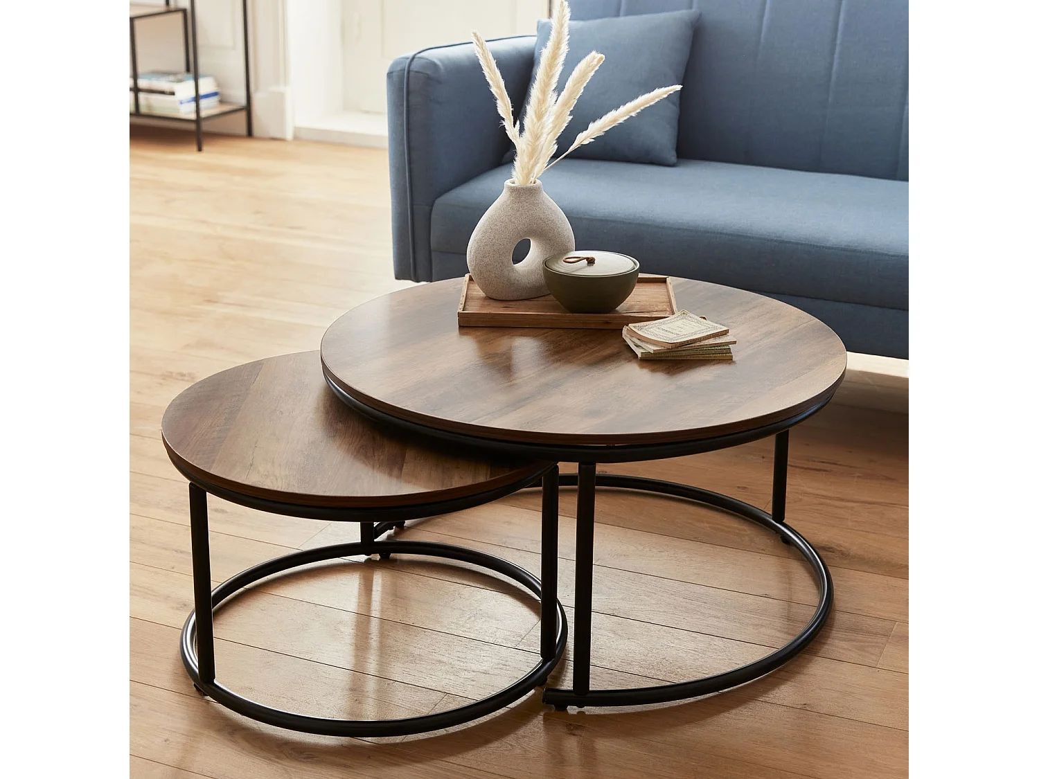 Set di 2 tavolini rotondi in metallo e legno, marrone naturale