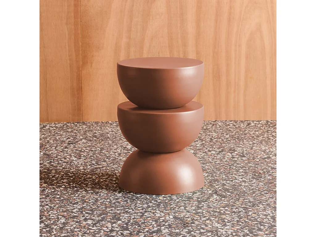 Mesa auxiliar o mesita de metal terracota