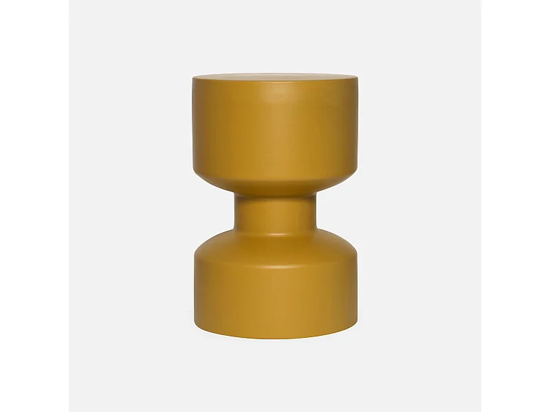 Table d'appoint. bout de canapé. table de chevet en métal. moutarde. Aya. Ø30 x H 47cm