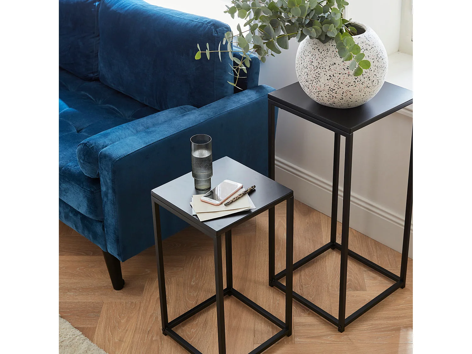 Lot de 2 tables d'appoint gigognes noires - Industrielle - bouts de canapé 34x34x74cm / 30x30x54cm