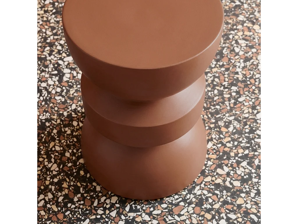 Table d'appoint. bout de canapé. table de chevet en métal. terracotta. Assa. Ø32 x H 43.5cm