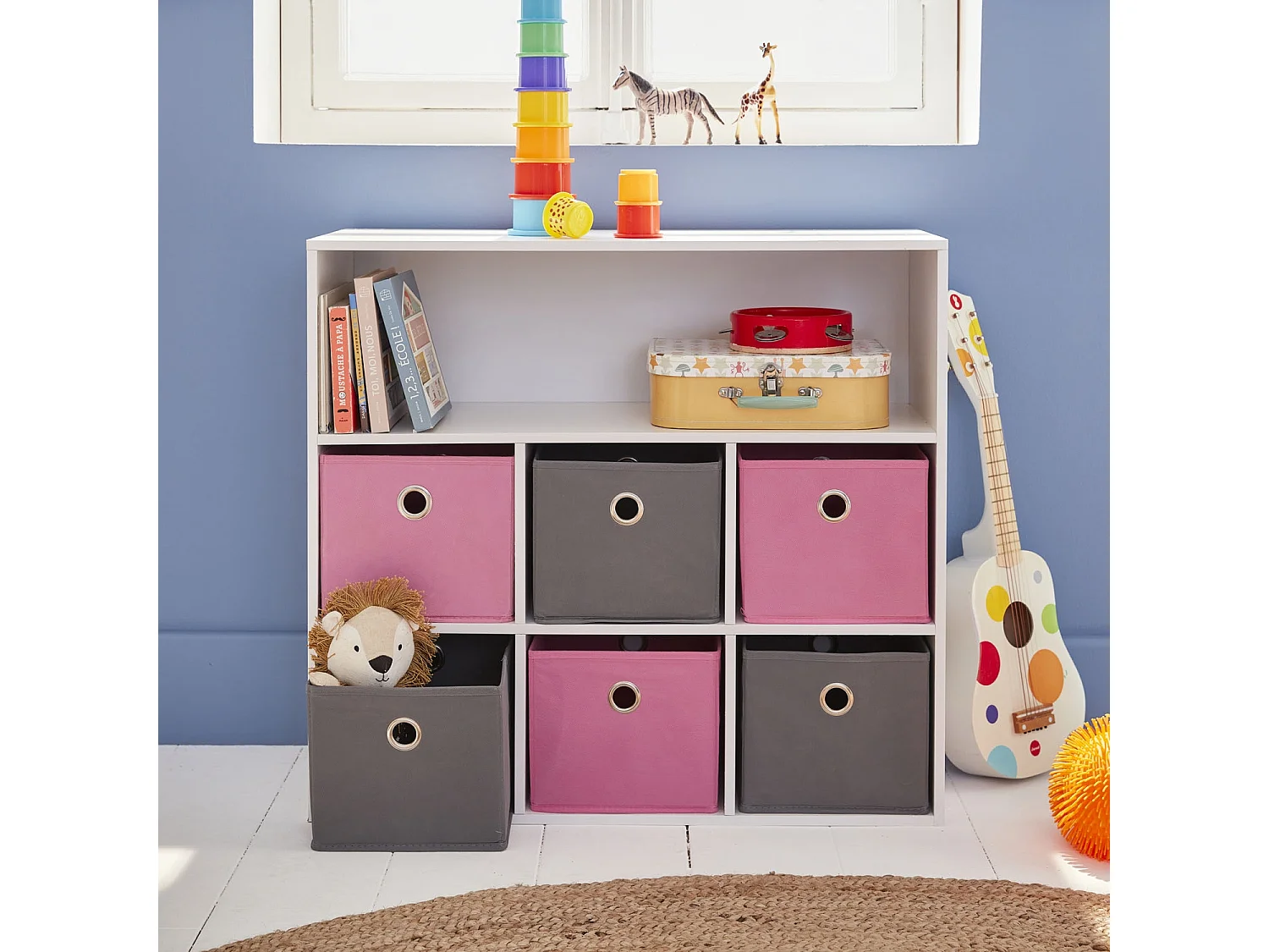 Meuble de rangement pour enfant. blanc - Camille - avec 7 compartiments et 6 paniers gris et roses