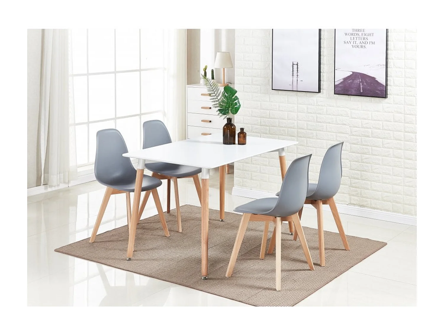 Lot de 4 chaises en plastique Ghost - Pieds en bois - Blanc