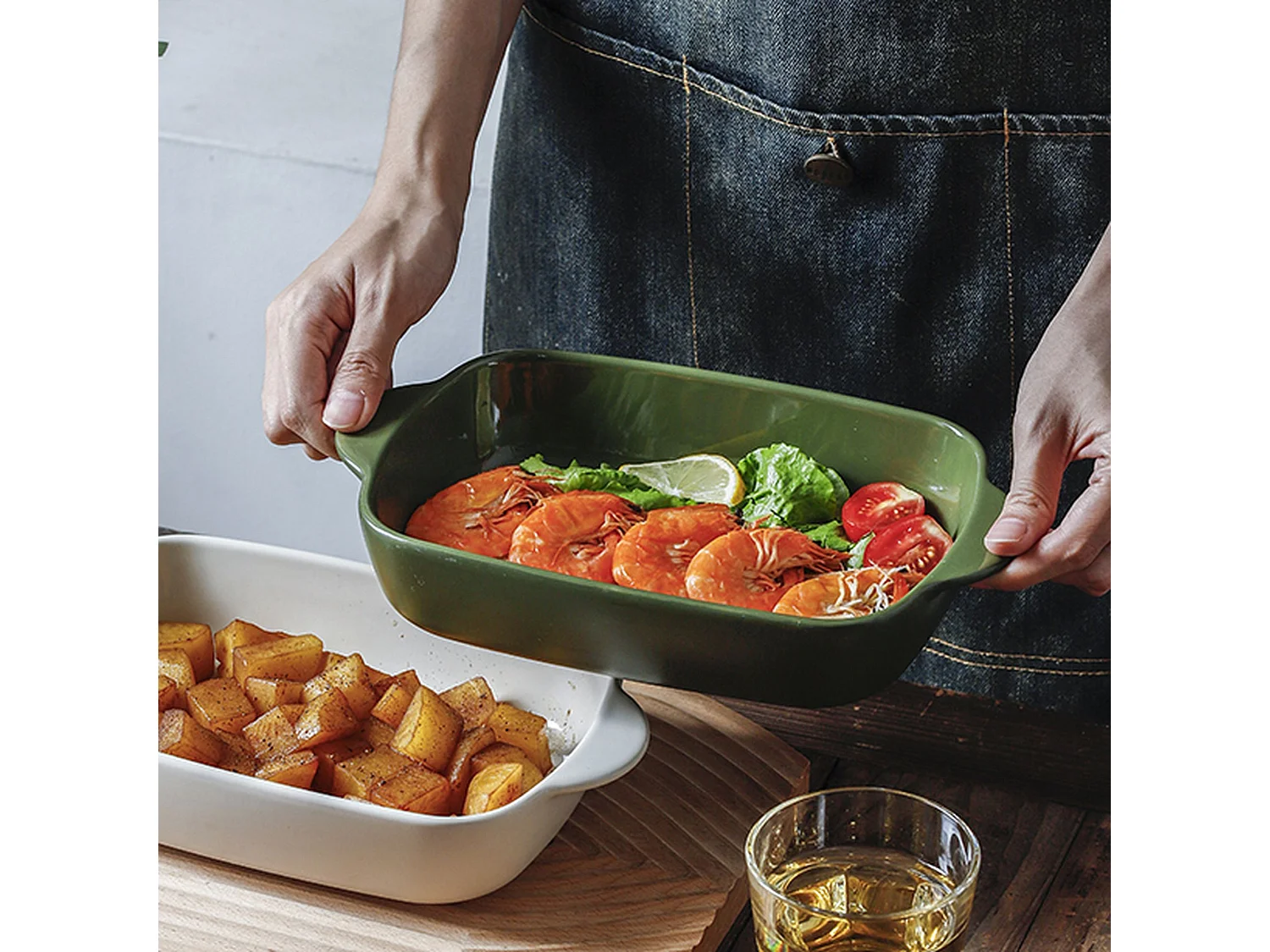 Menastyl - Plat A Four Octave Rectangle 33x20cm 2.2l En Gres Vert