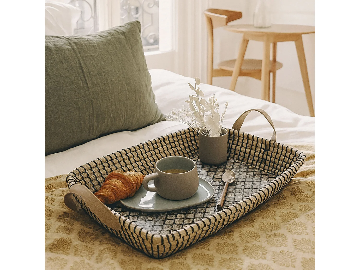 Now's Home - Plateau Rectangle En Jonc De Mer Et En Nacre 50x35 Hauteur 9cm Kos