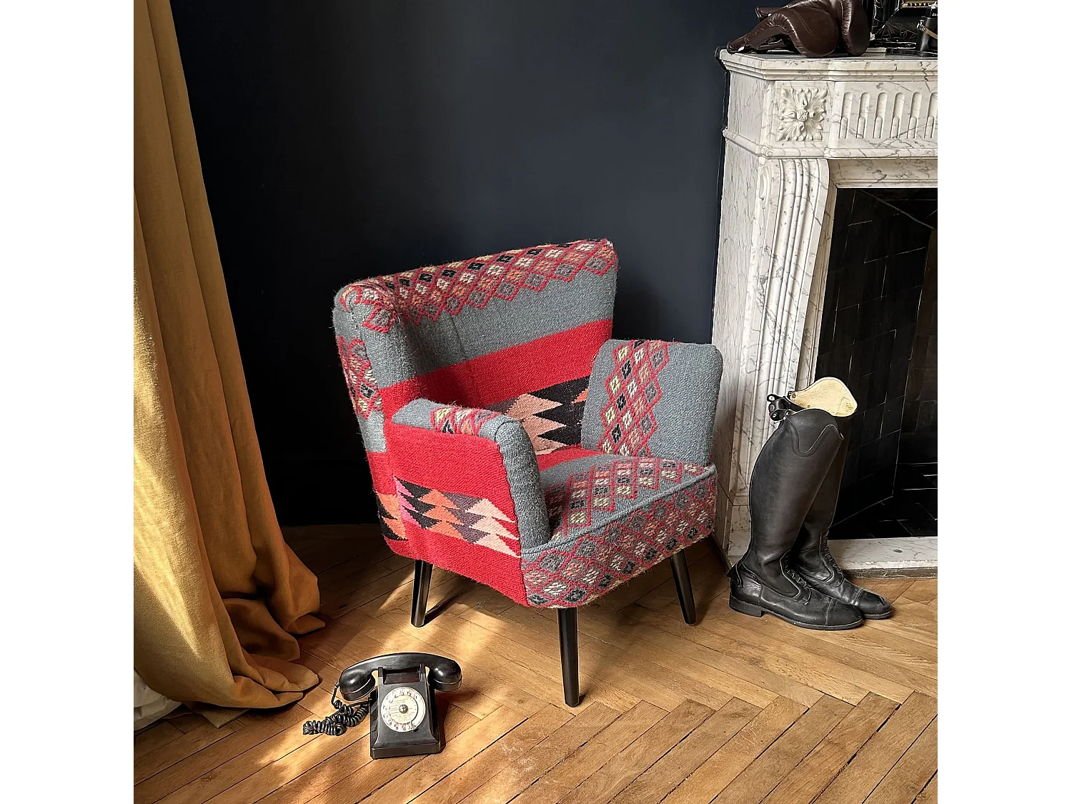 Now's Home - Fauteuil En Kilim  Brode Main Pieds Bois Noir 68x70x77.5cm Inca