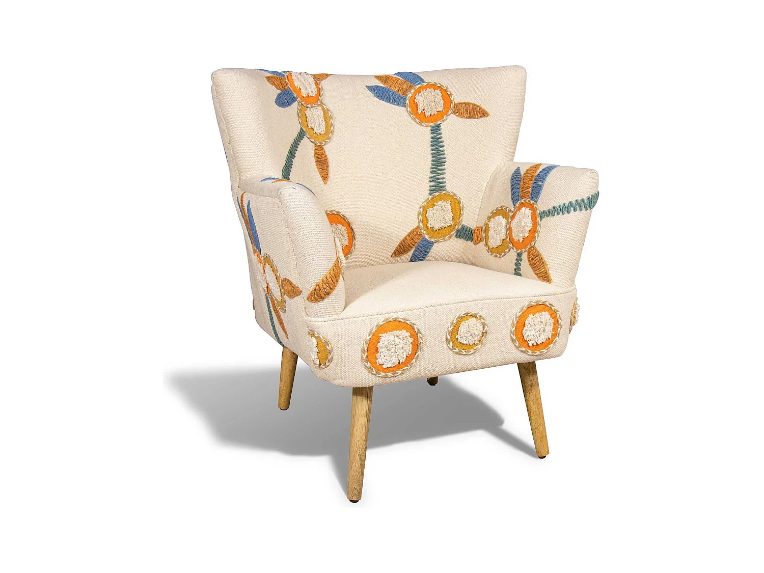 Now's Home - Fauteuil En Coton  Ecru Brode Main Pieds  Bois 68x70x77.5cm Maya
