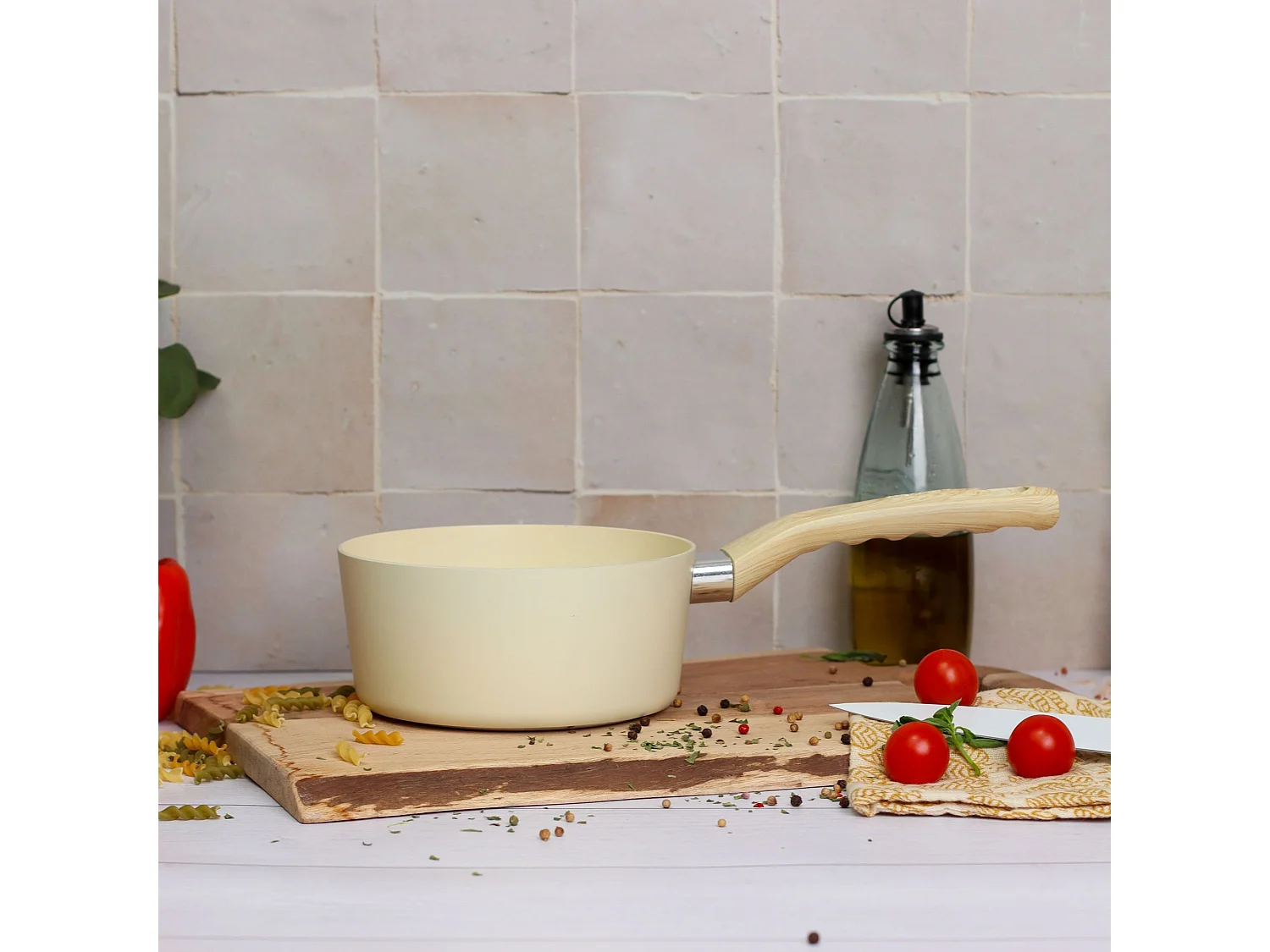 Menastyl - Casserole 16cm Colorama Creme - En Aluminium - Revetement Antiadhesif En Ceramique