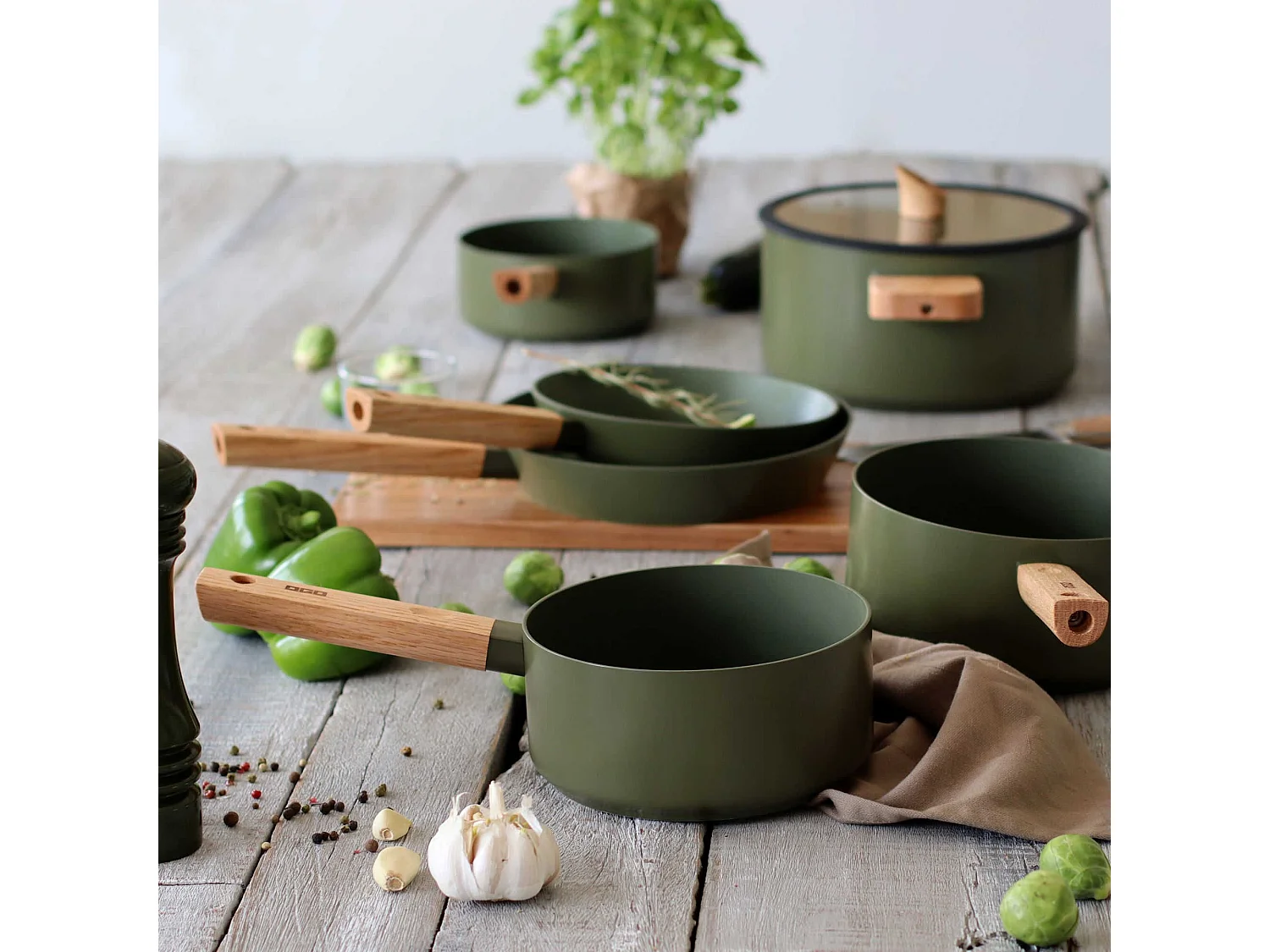 Ogo Living - Casserole Ector 20cm En Aluminium Kaki Avec Manche En Bois