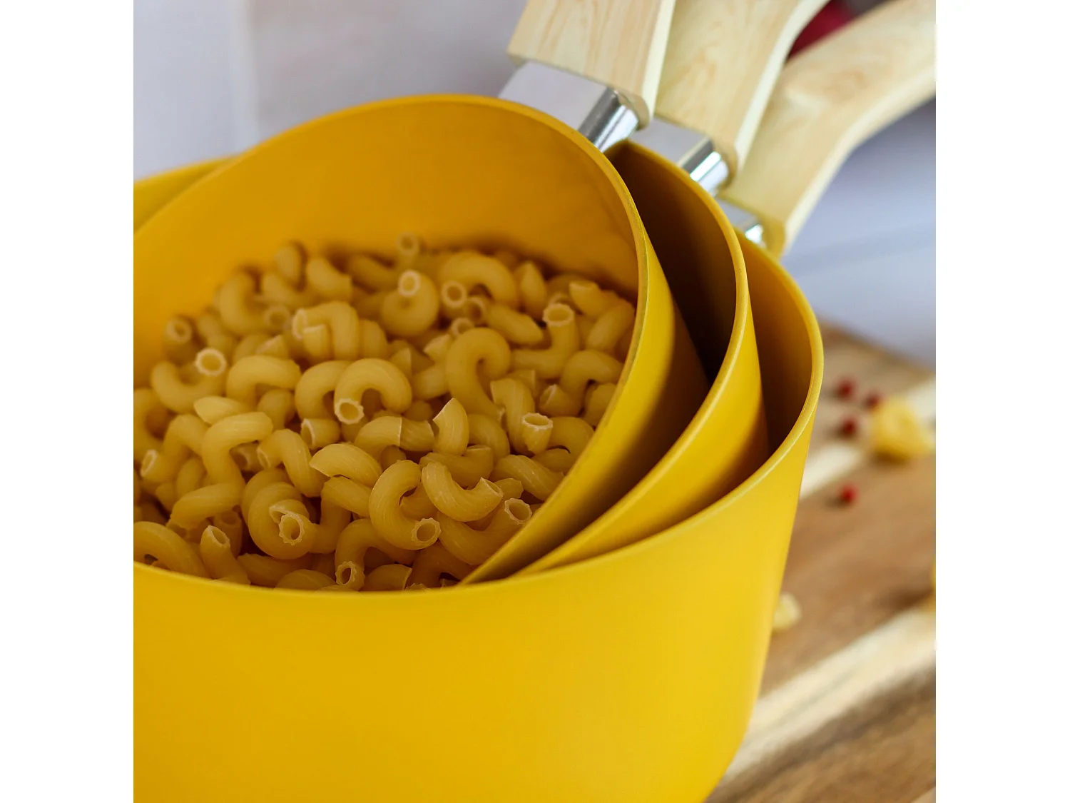 Menastyl - Casserole 20cm Colorama Safran- En Aluminium - Revetement Antiadhesif En Ceramique