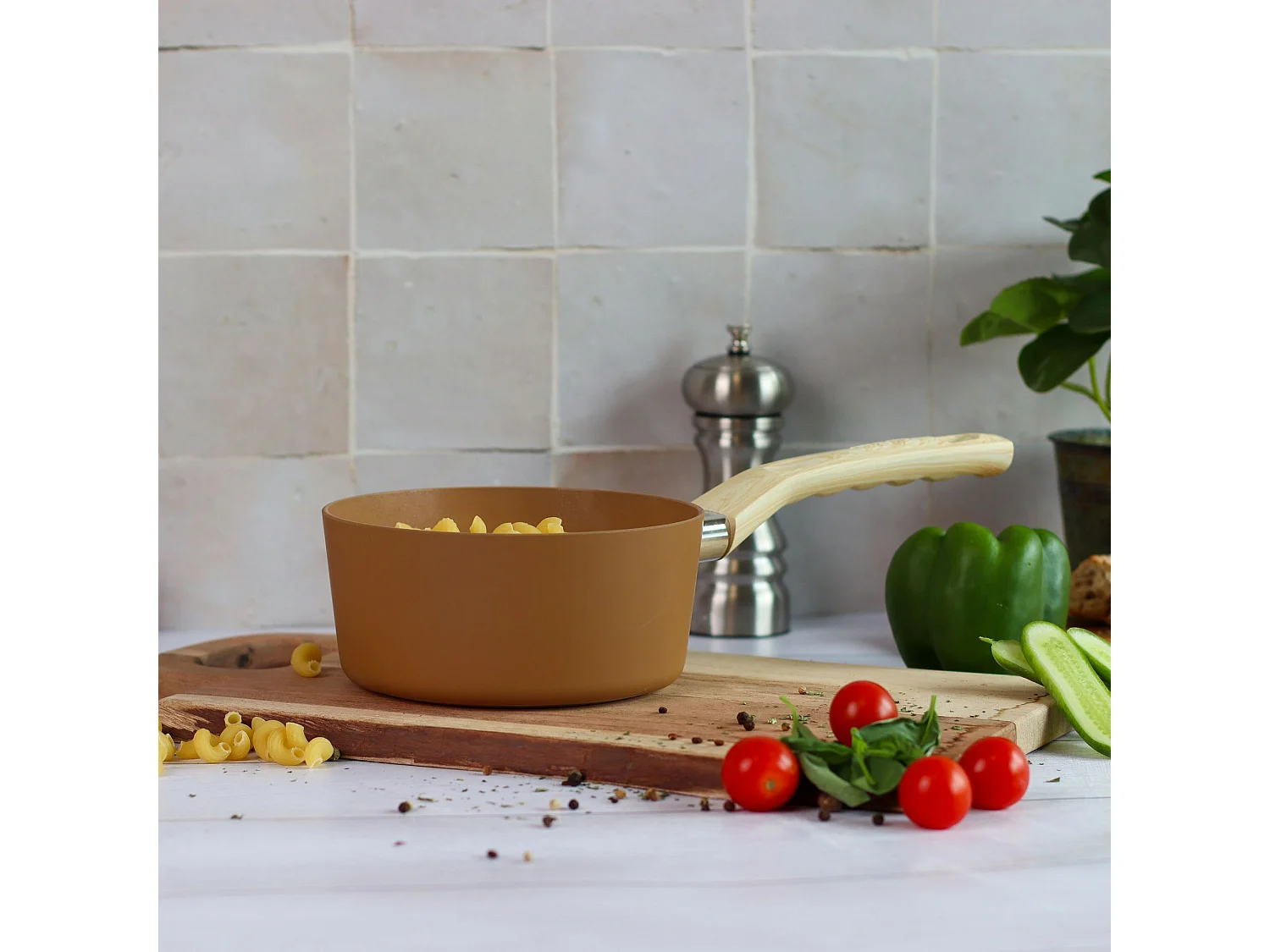 Menastyl - Casserole 16cm Colorama Noisette - En Aluminium - Revetement Antiadhesif En Ceramique