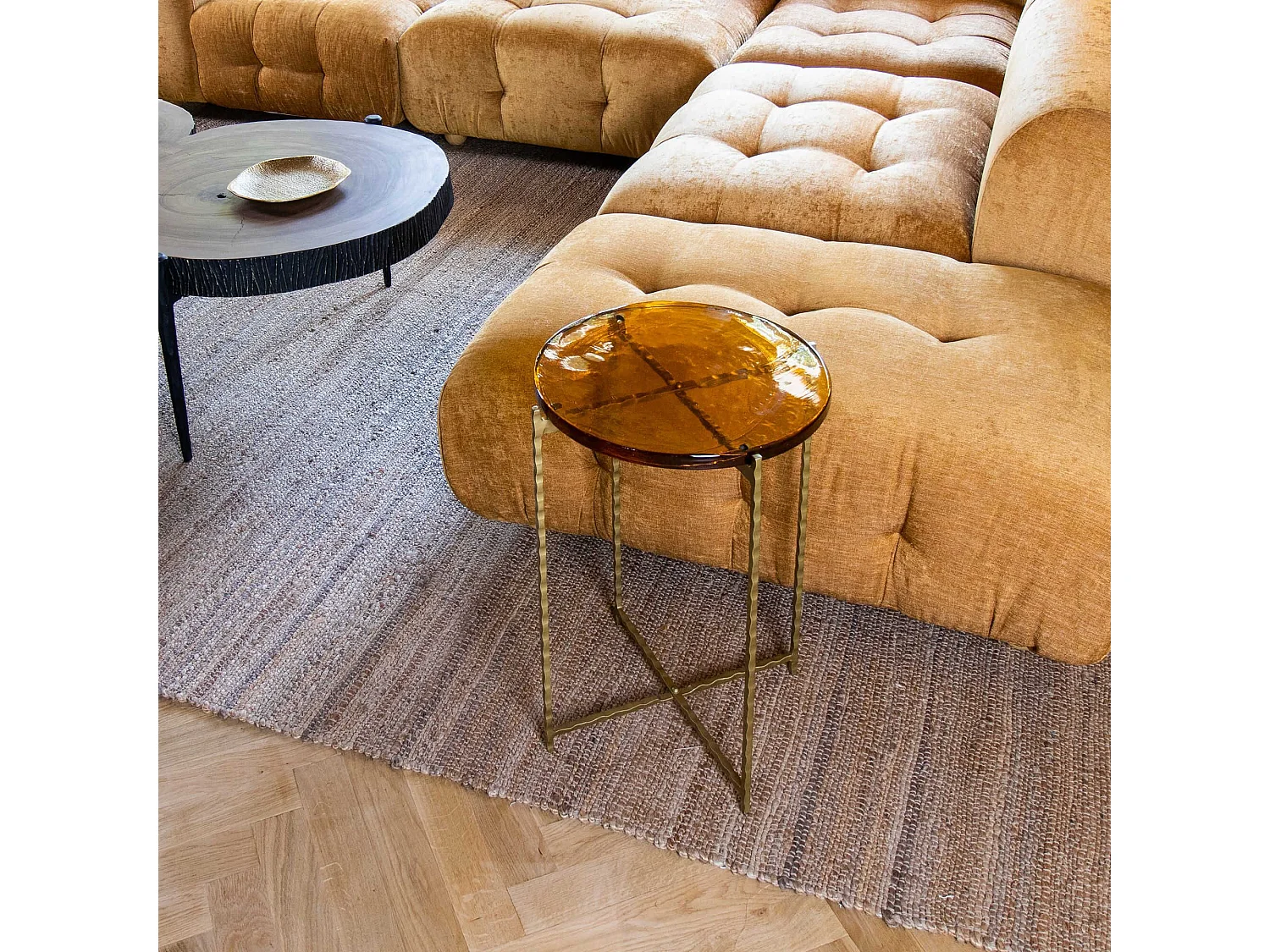 Now's Home - Meuble Appoint En Metal Dore Plateau En Verre Ambre 40.5xh56cm Belli