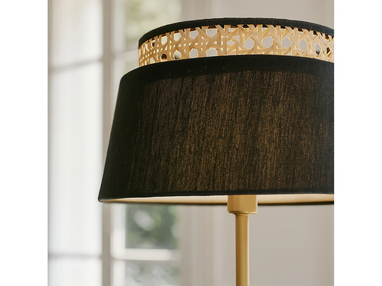 Now's Home - Lampadaire En Métal Noir Et Doré H150cm Avero