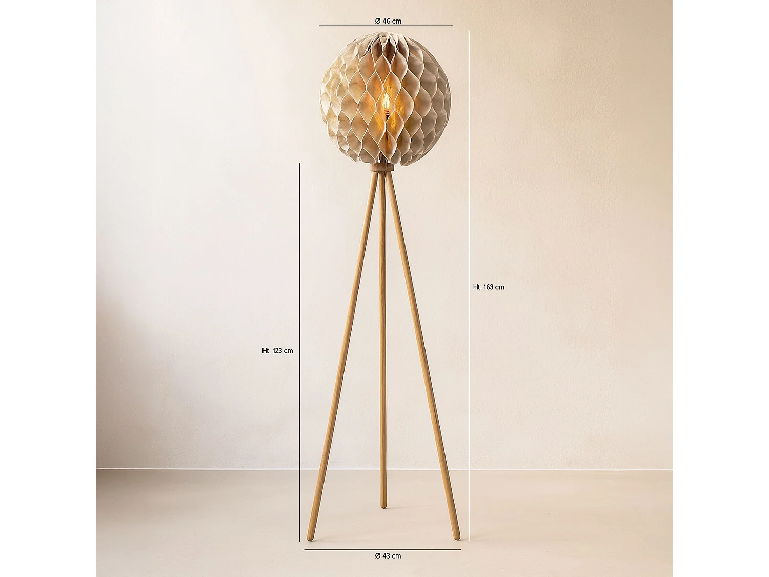 Now's Home - Lampadaire Abat Jour En Lin Taupe Pieds En Teck 45x45x163cm Bulat