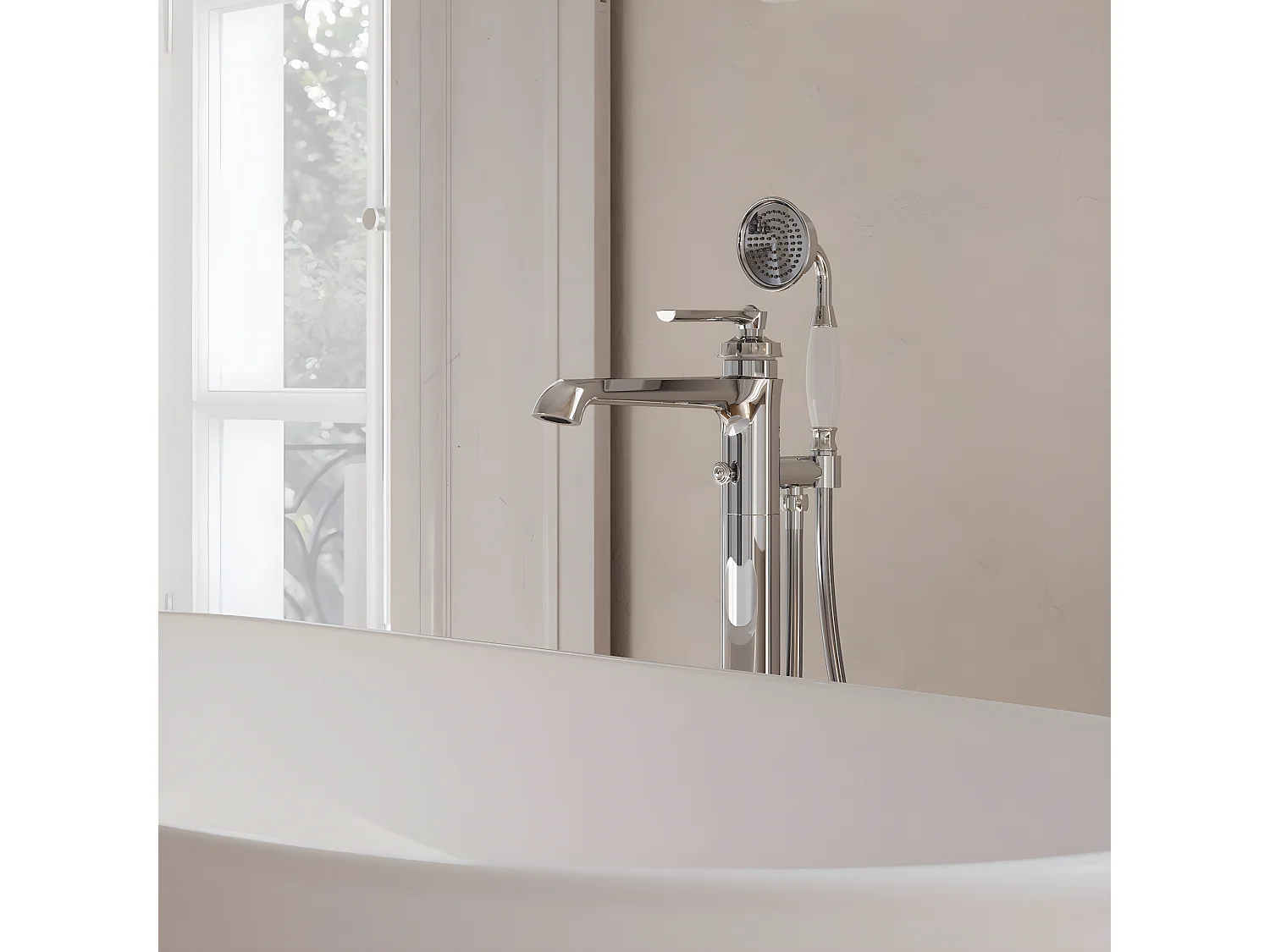 Mitigeur de baignoire îlot ARMANCE Couleur: chrome