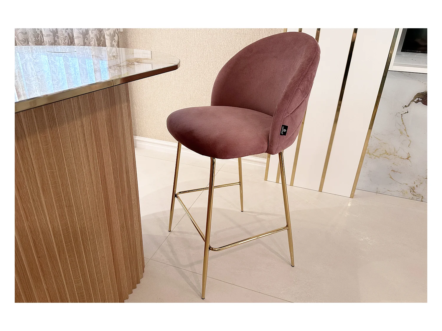 Sgabello cucina imbottito, sgabello alto in velluto rosso mattone mod. Nicole