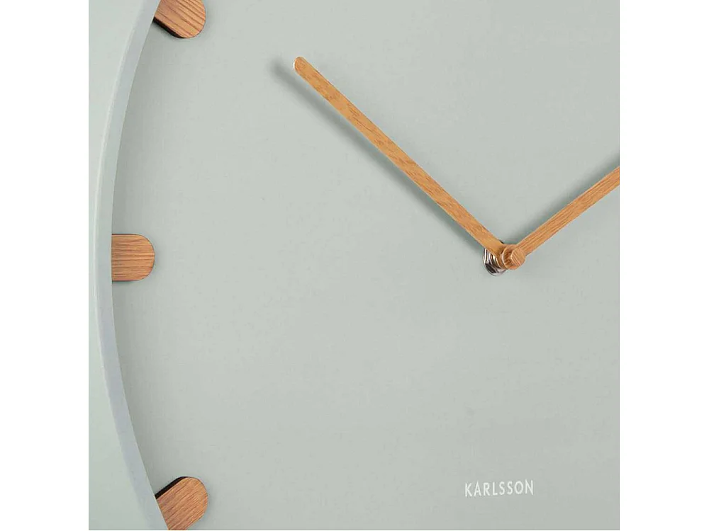 Horloge murale en métal Grace Jade grisée