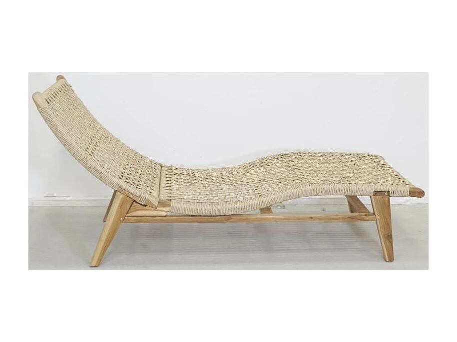 Chaise bain de soleil en teck et cannage synthétique BAIA Vague