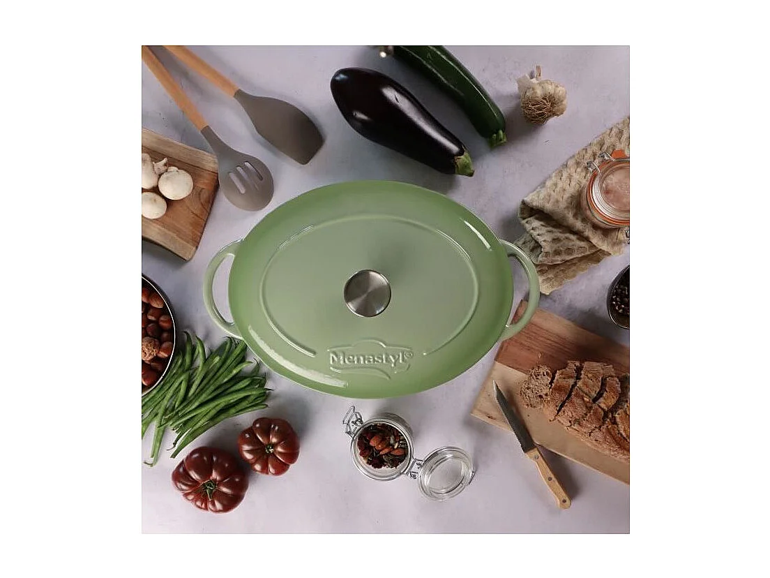 Menastyl - Cocotte Colette Ovale 6.5l 33x25cm En Fonte Emaille Vert