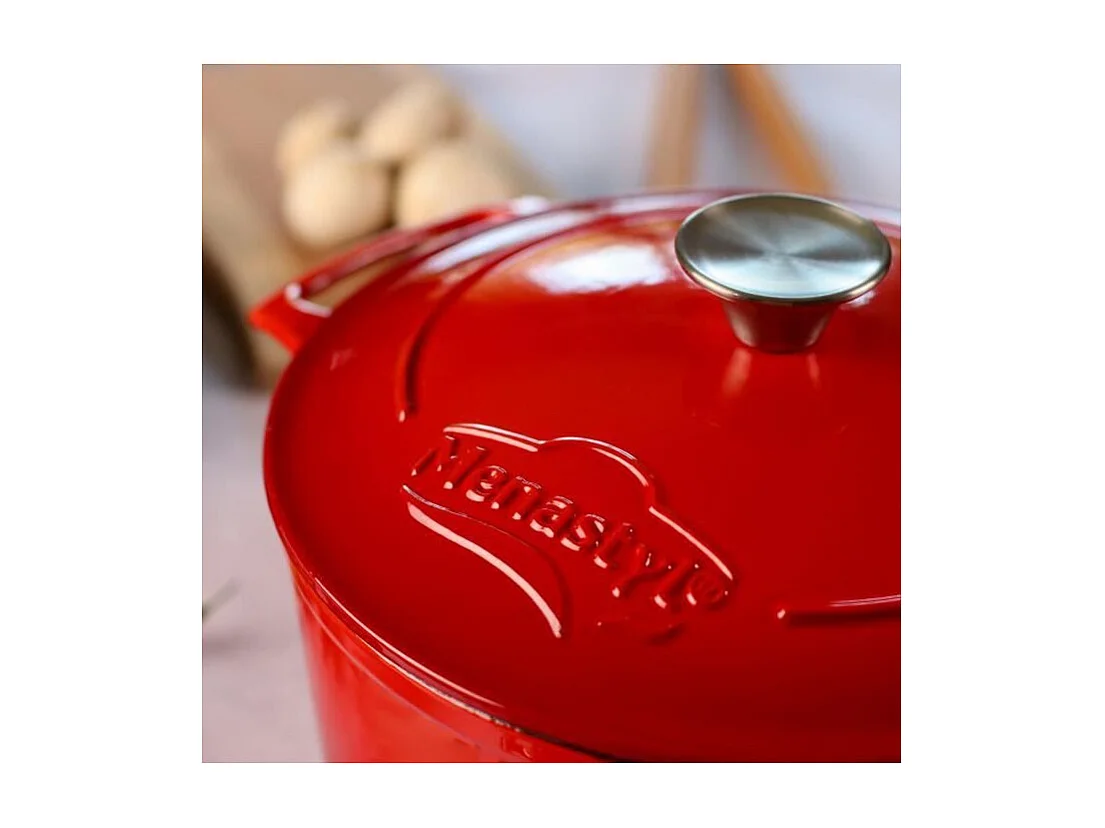 Menastyl - Cocotte Colette Ovale 6.5l 33x25cm En Fonte Emaille Rouge