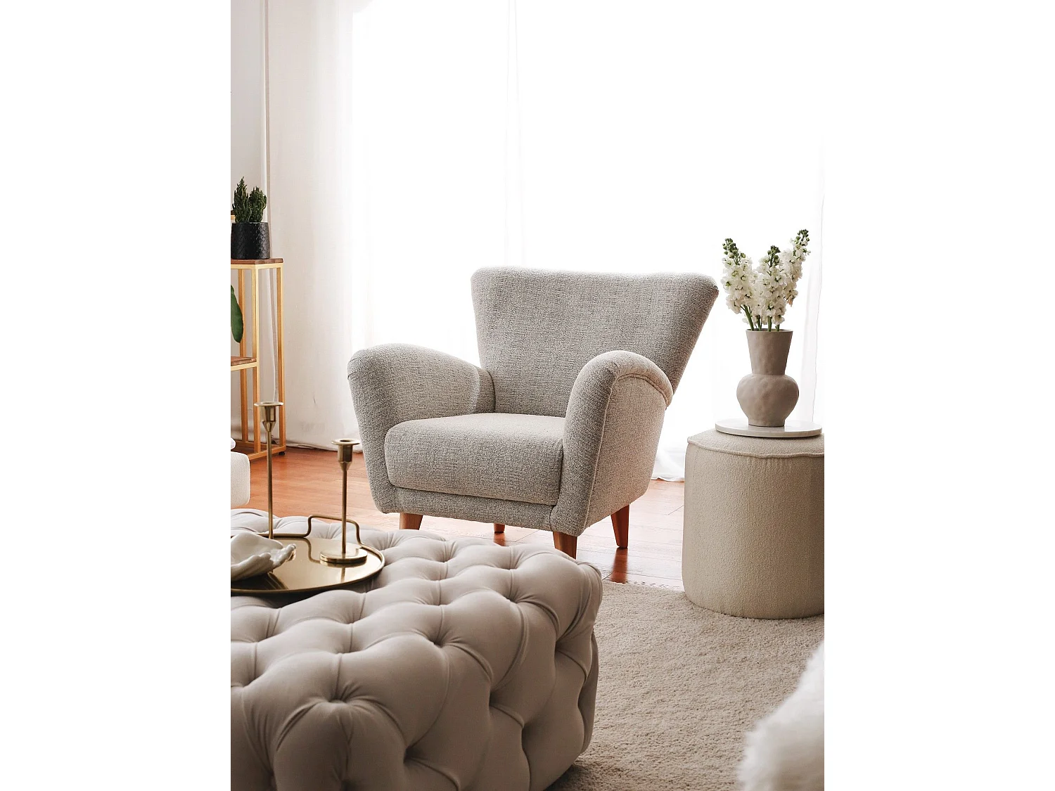 Fauteuil design Melda Bois foncé et Tissu bouclette Gris